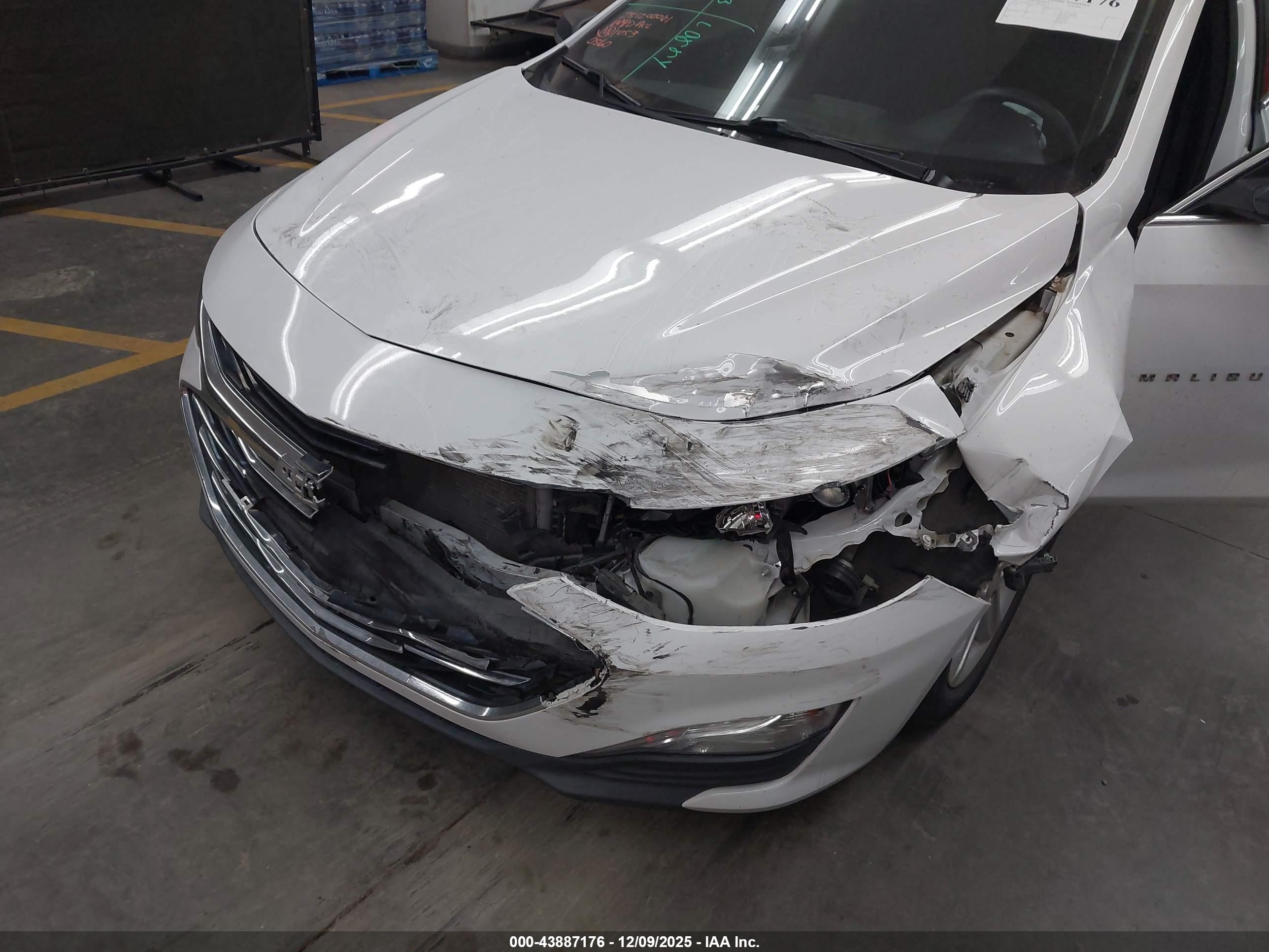CHEVROLET MALIBU image 6