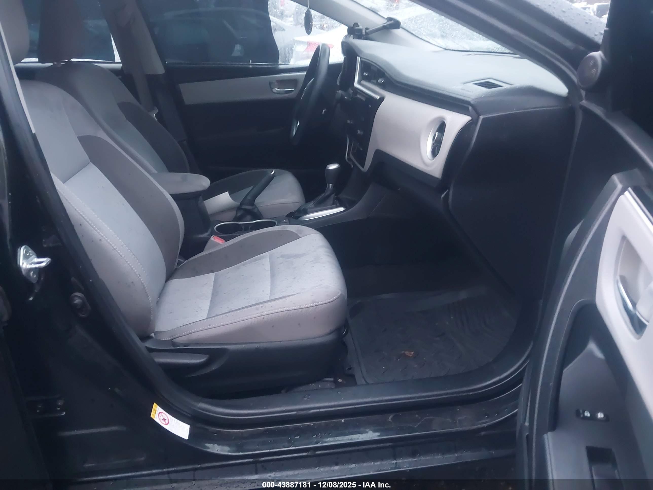 TOYOTA COROLLA image 5