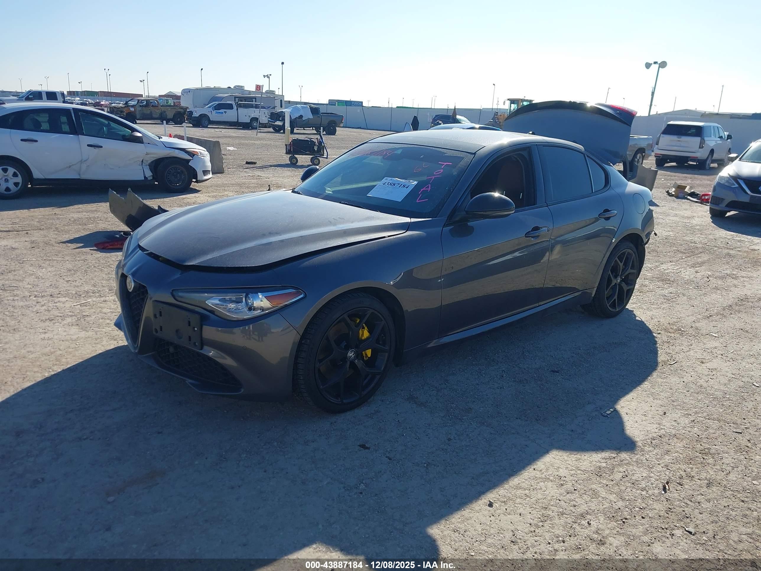 ALFA ROMEO image 2