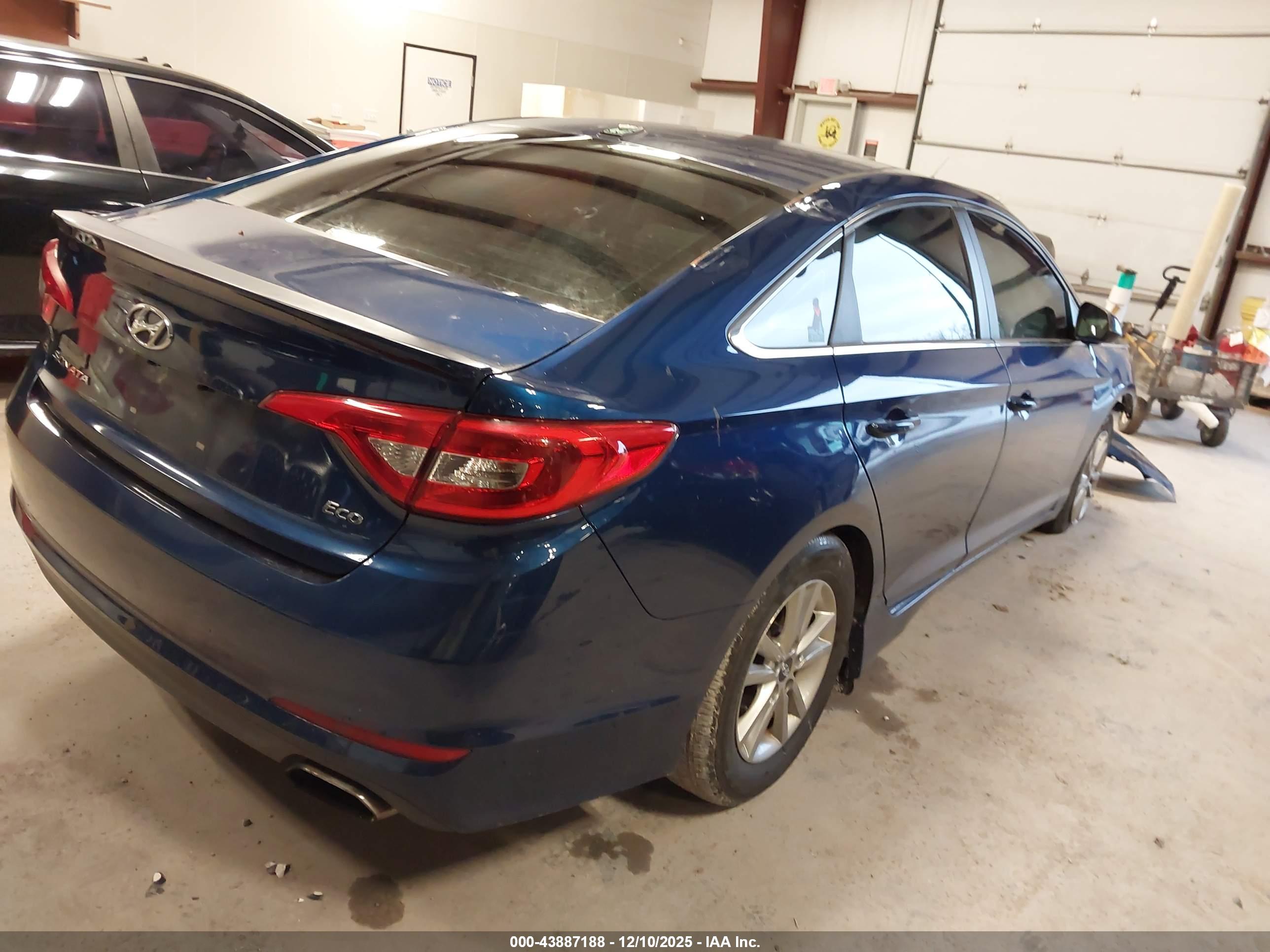 HYUNDAI SONATA image 4