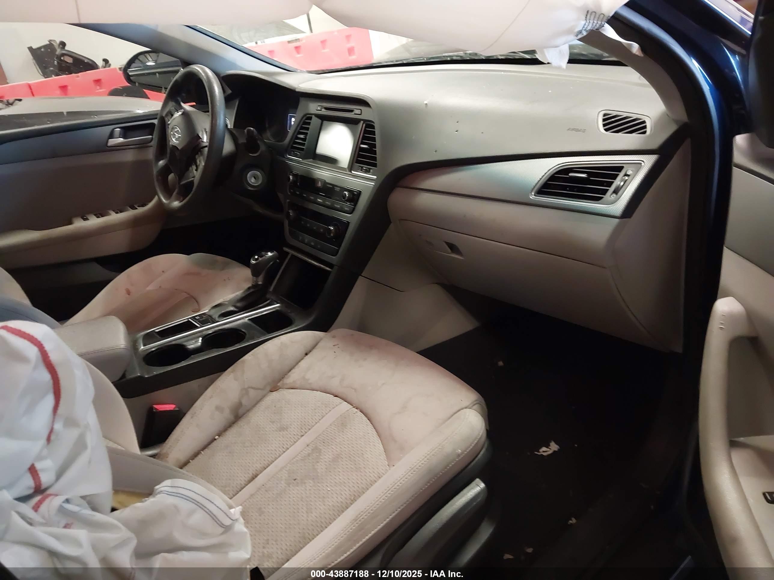HYUNDAI SONATA image 5