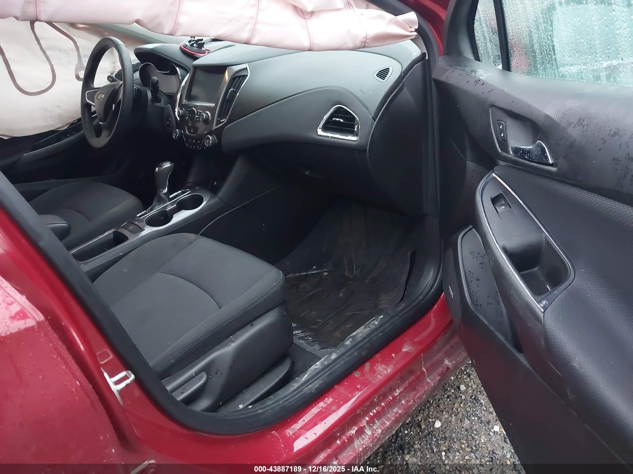 CHEVROLET CRUZE image 5