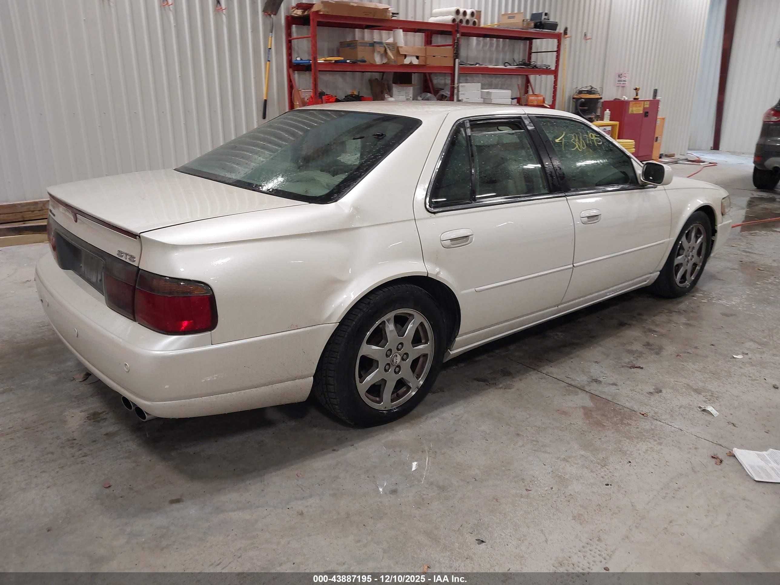 CADILLAC SEVILLE image 4