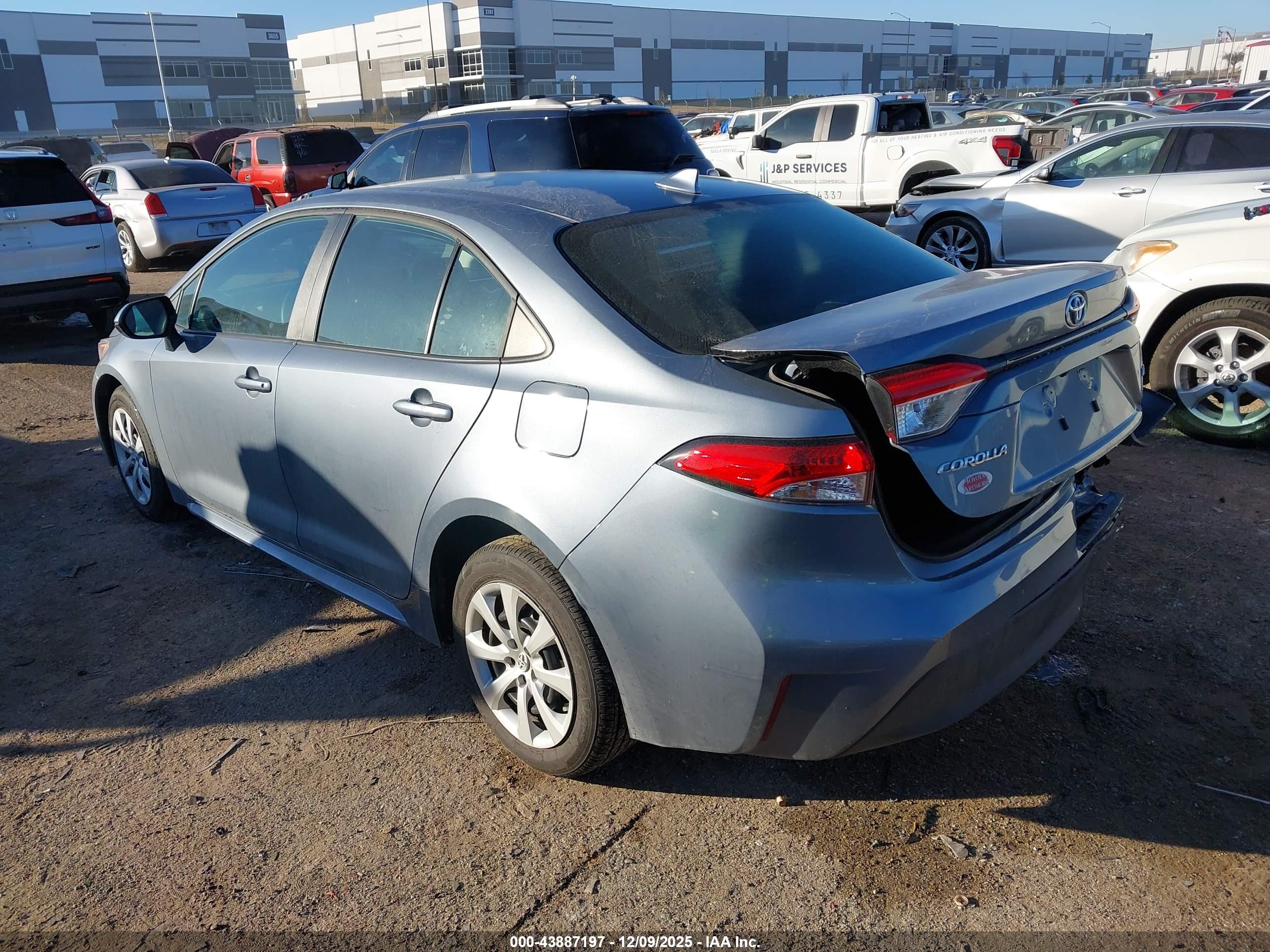 TOYOTA COROLLA image 3