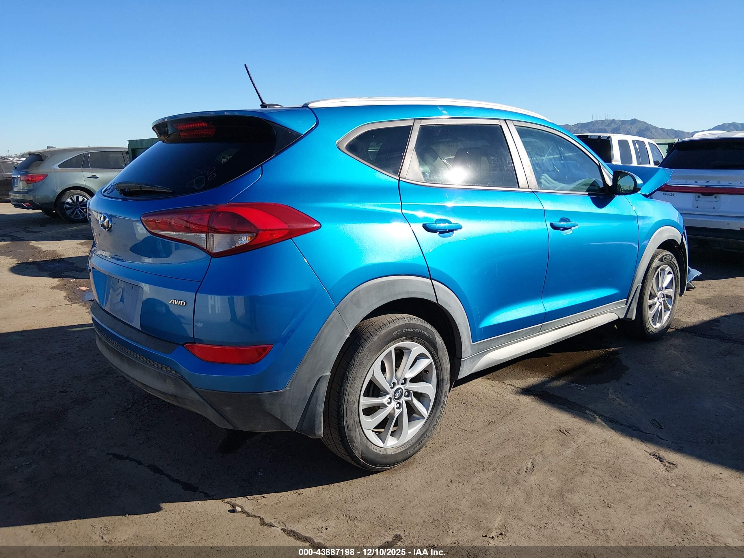 HYUNDAI TUCSON image 4