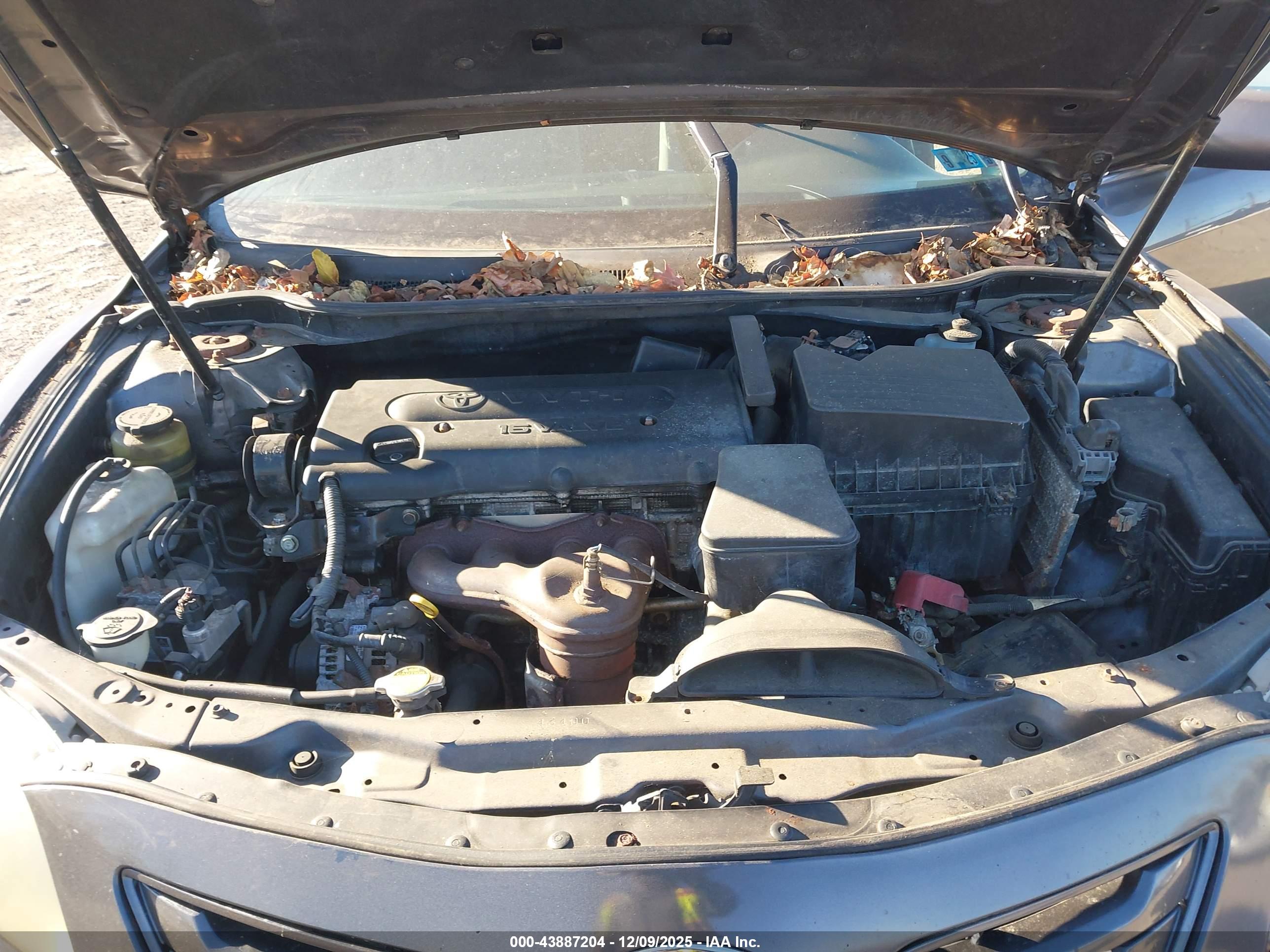 TOYOTA CAMRY image 10