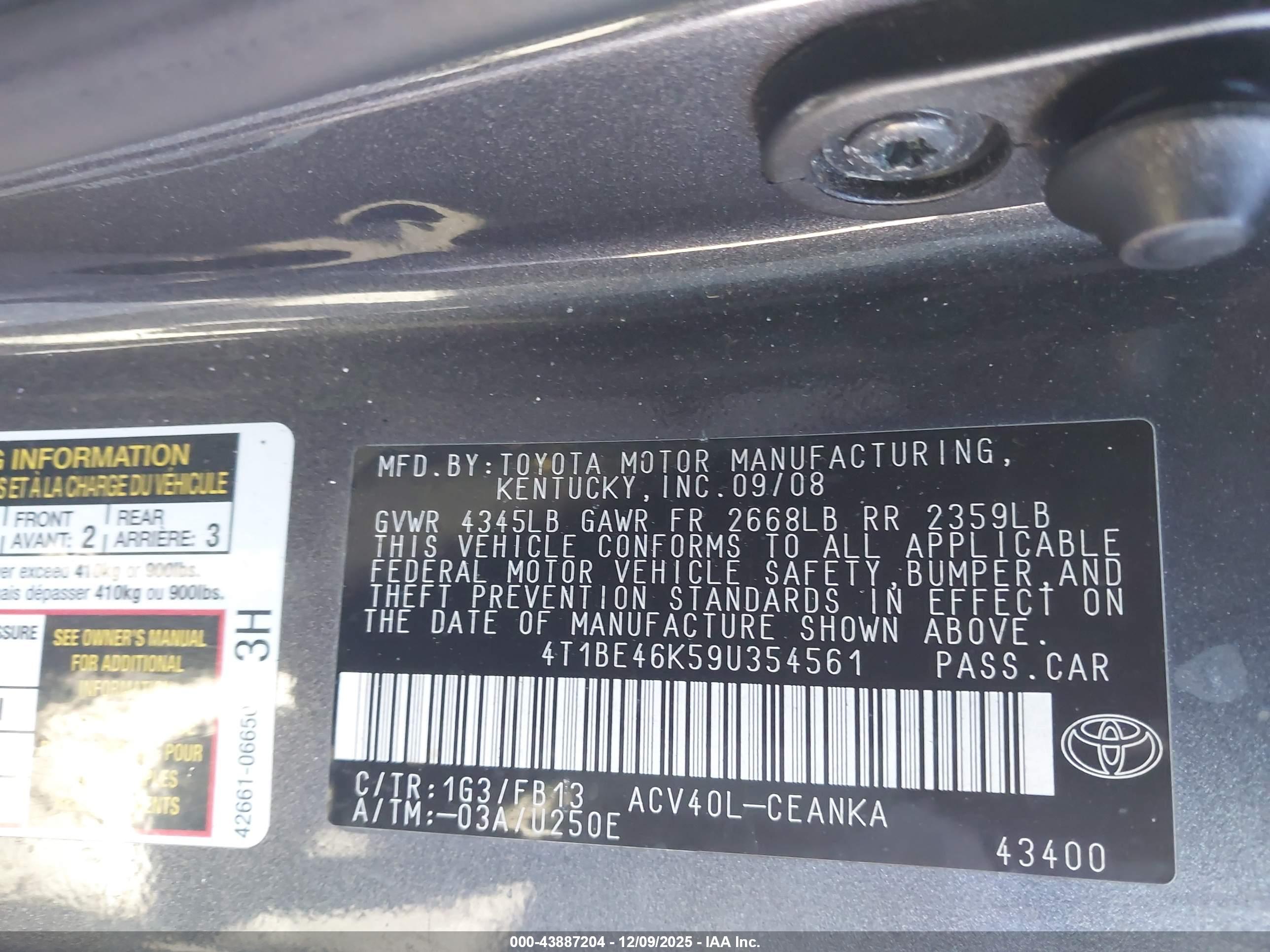 TOYOTA CAMRY image 9
