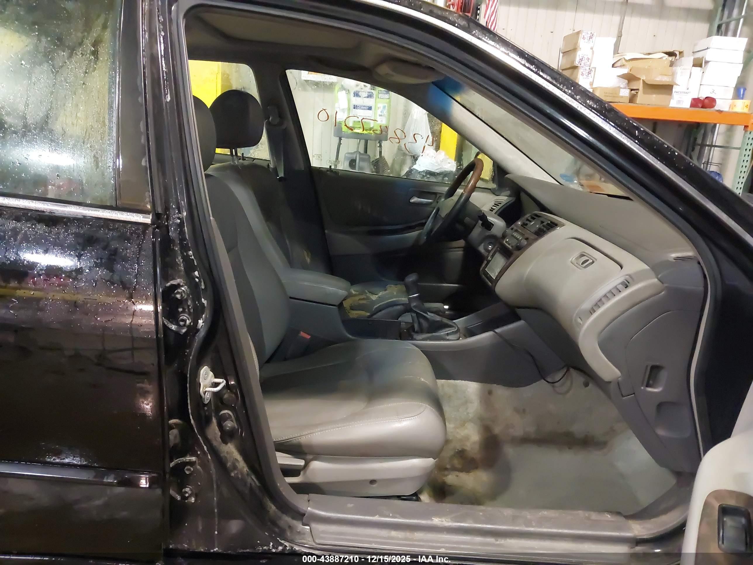 HONDA ACCORD image 5