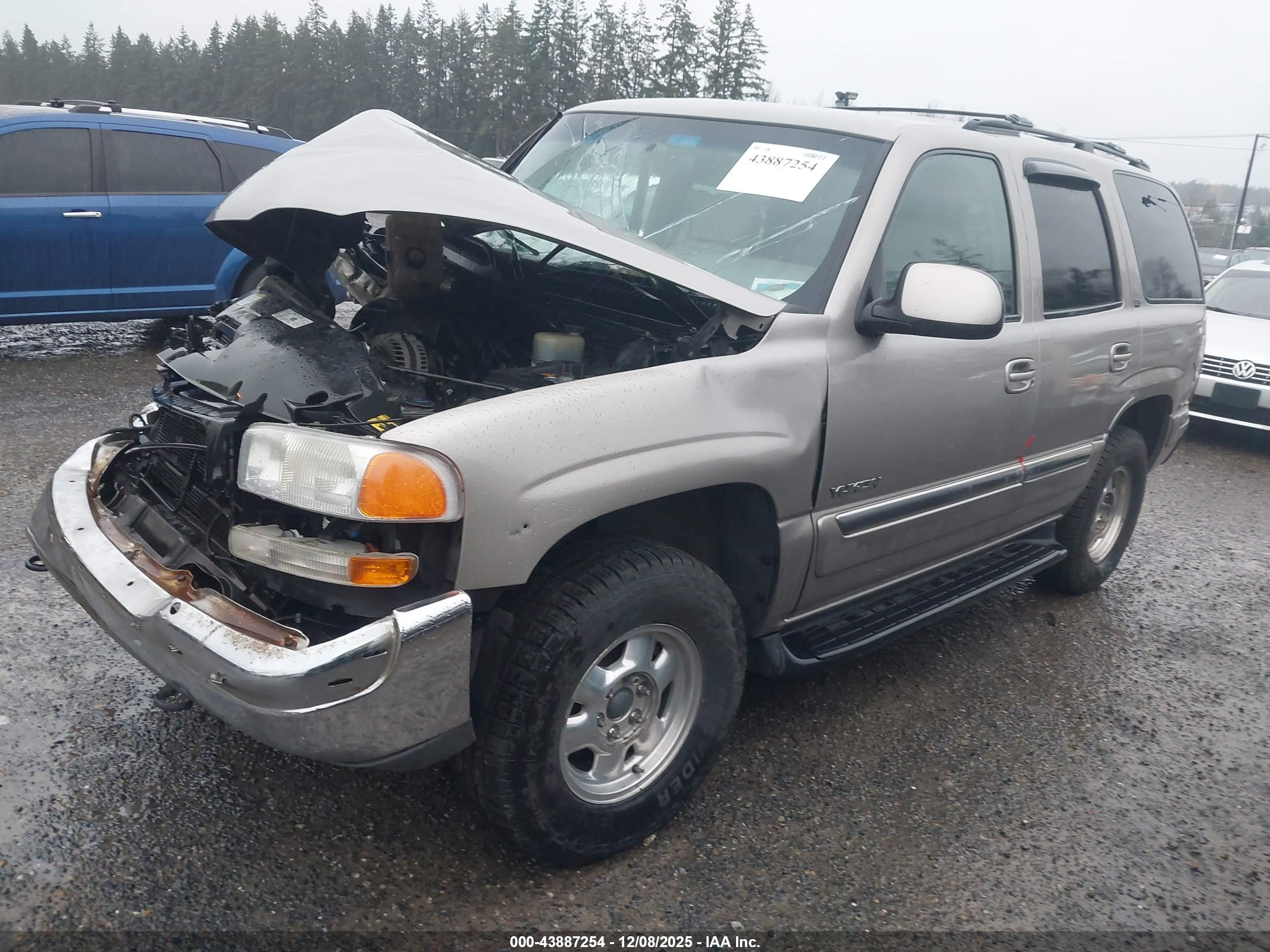 GMC YUKON image 2