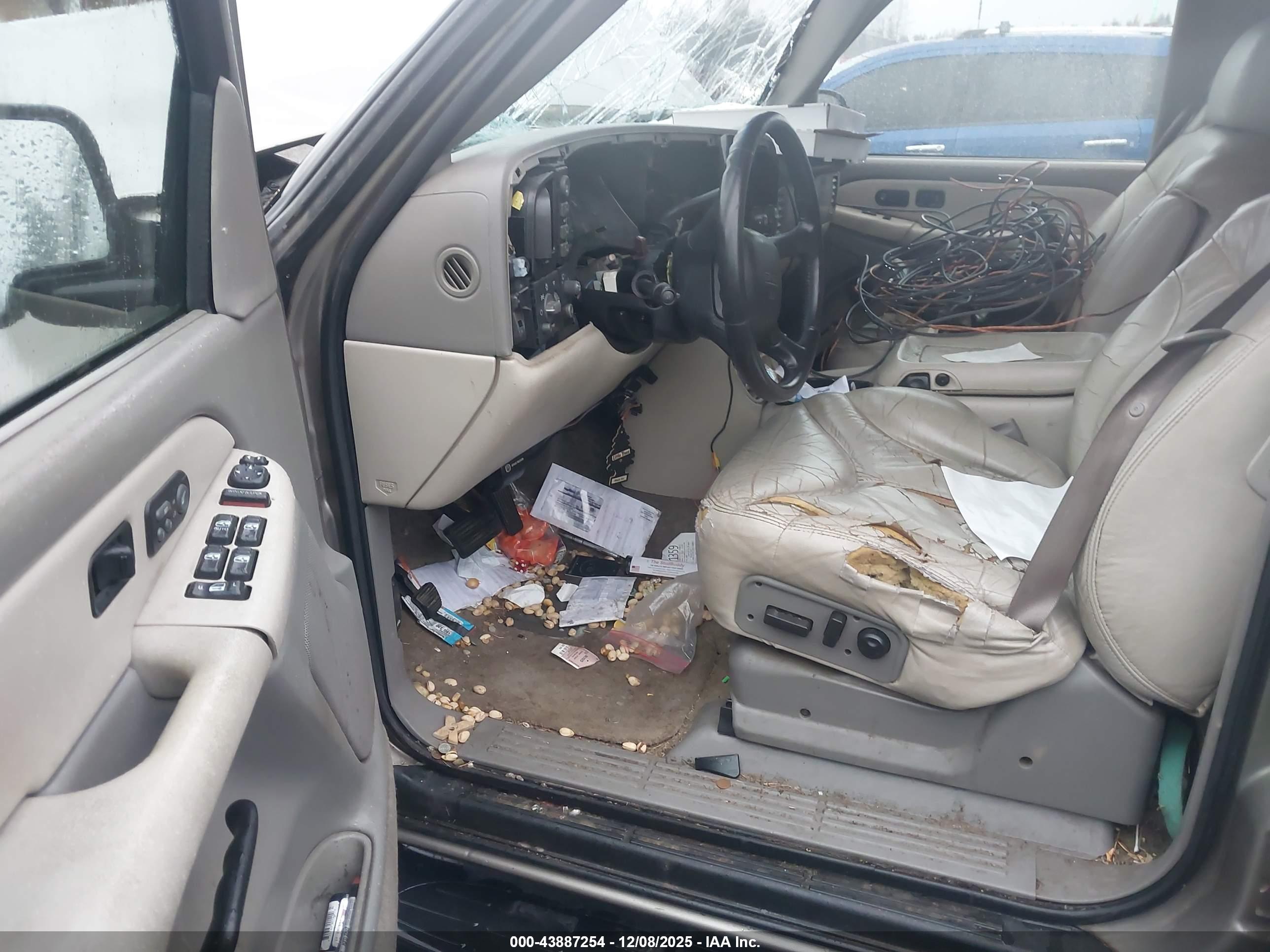 GMC YUKON image 5