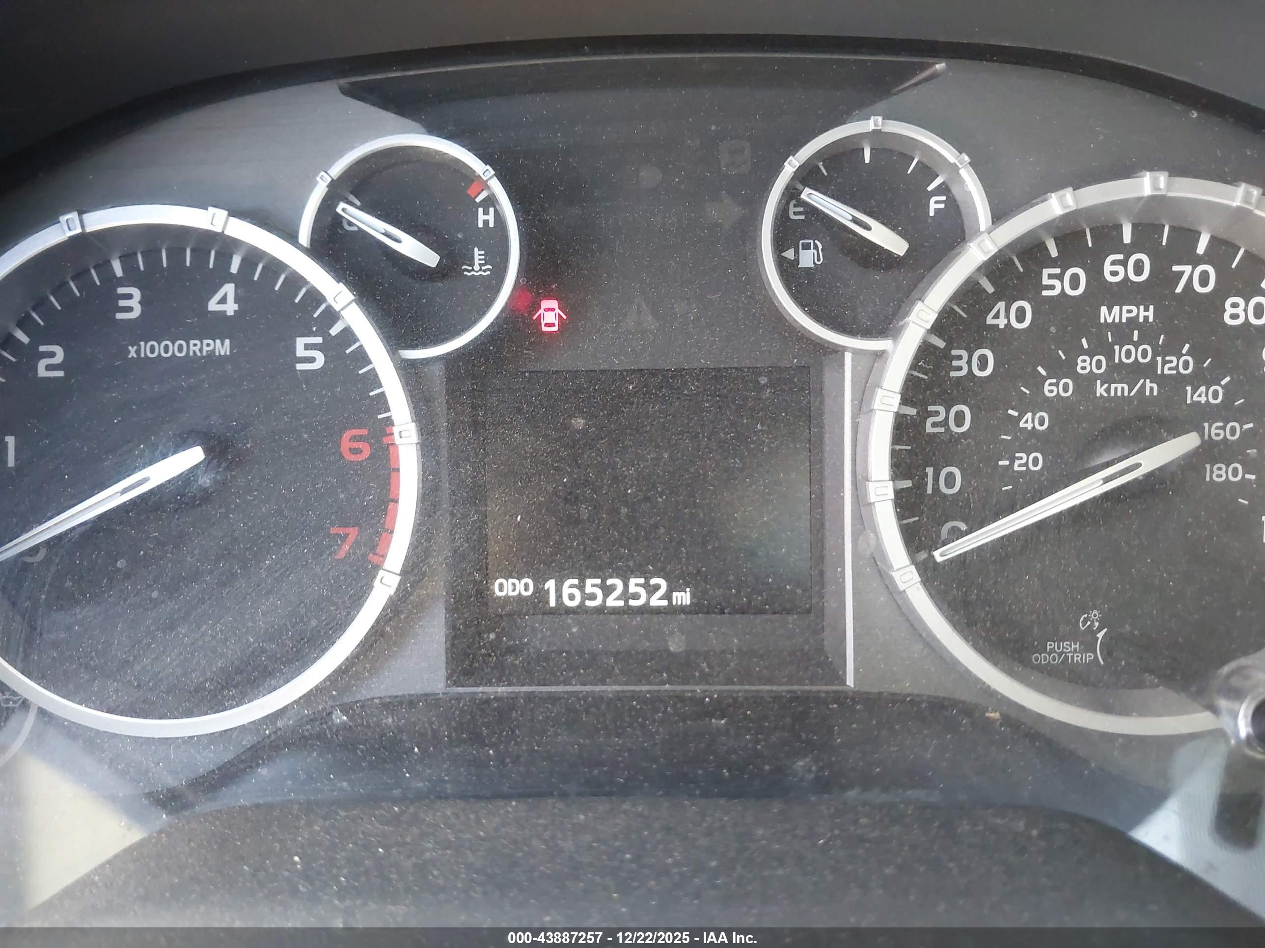 TOYOTA TUNDRA image 7