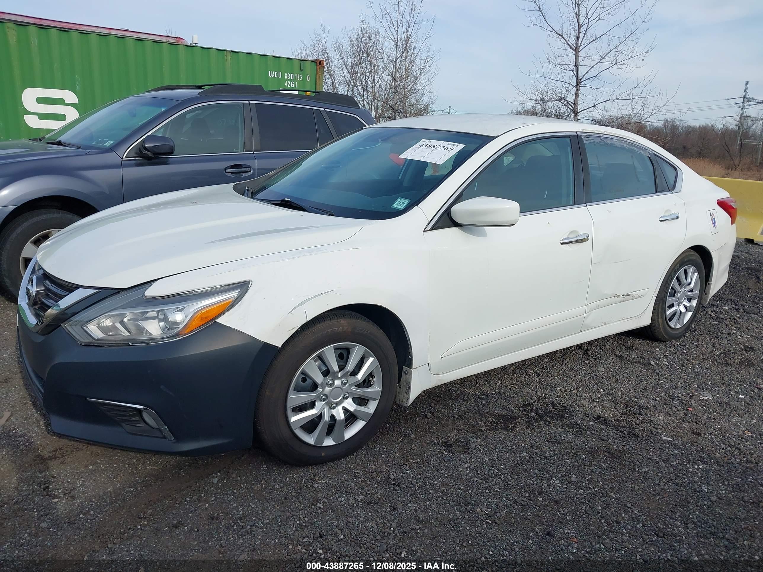 NISSAN ALTIMA image 6