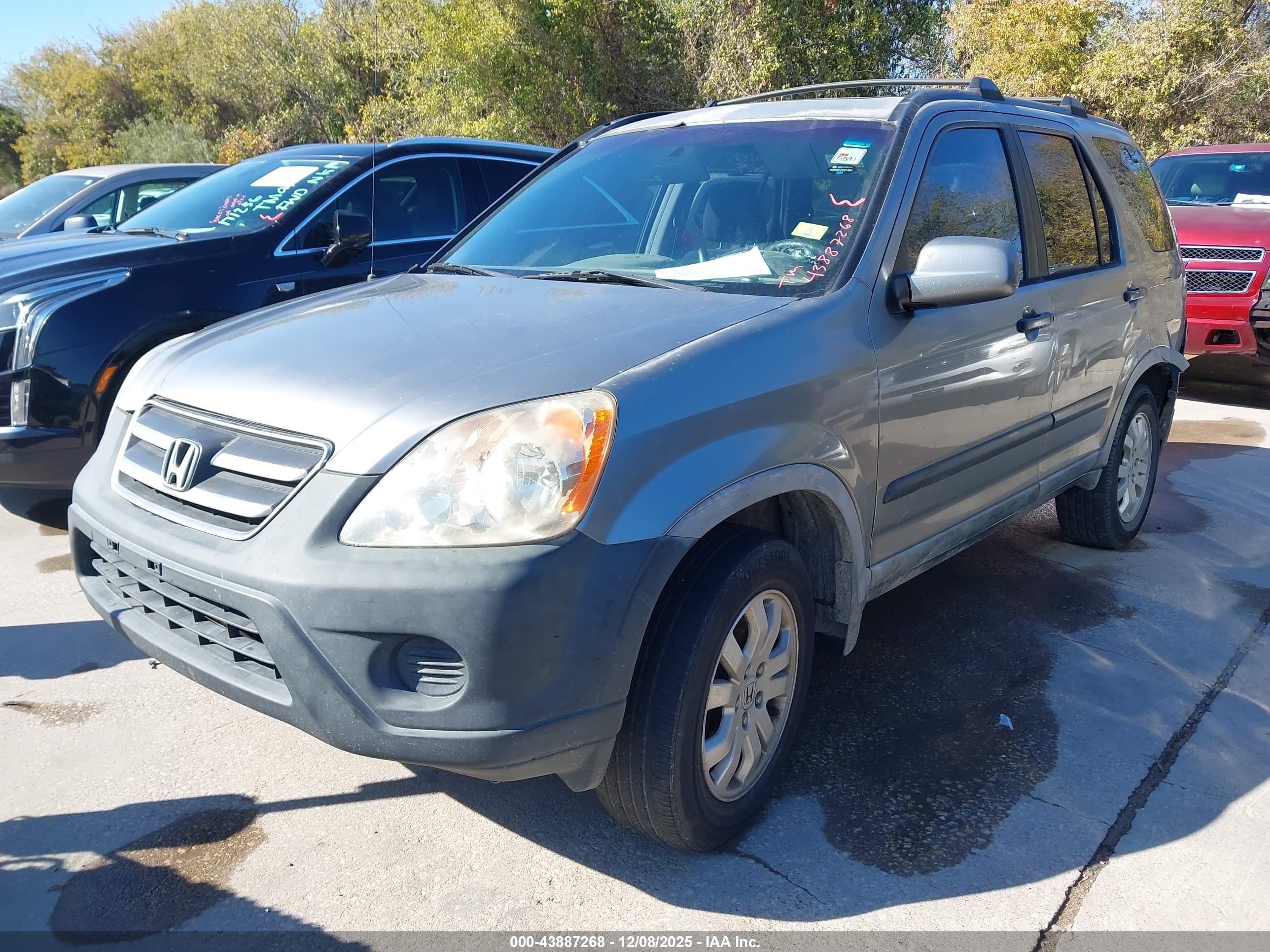 HONDA CR-V image 2