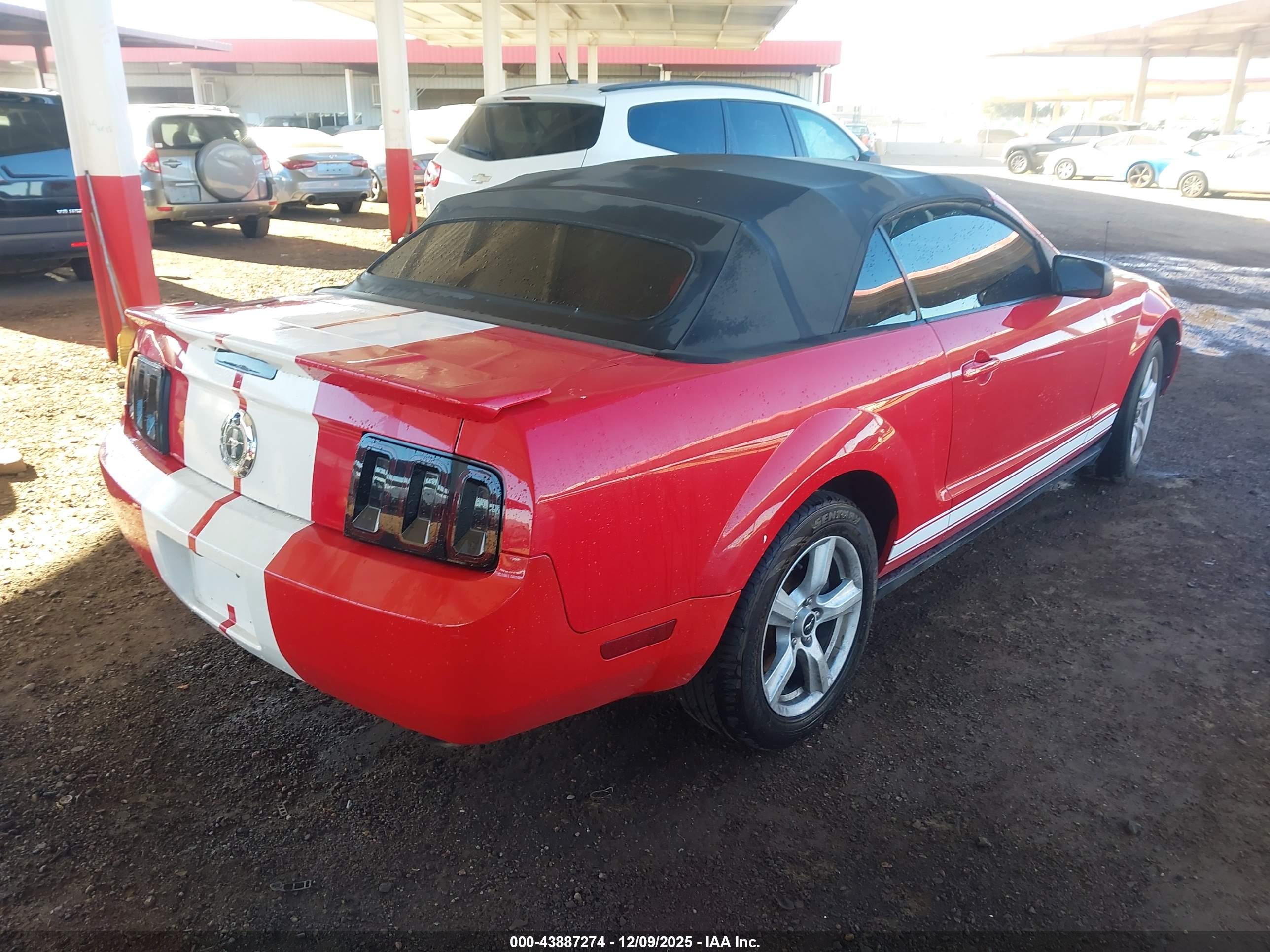 FORD MUSTANG image 4