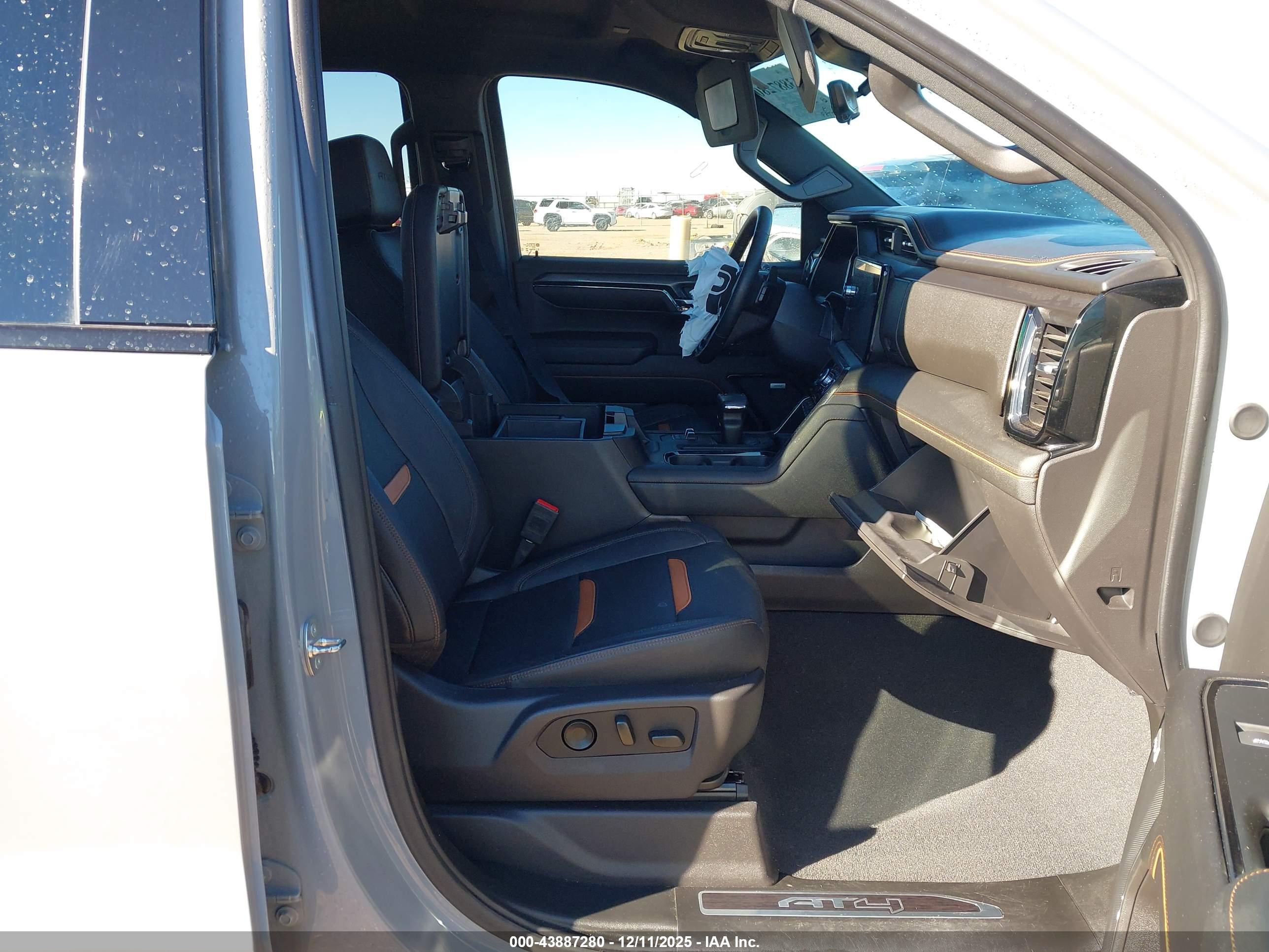 GMC SIERRA image 5