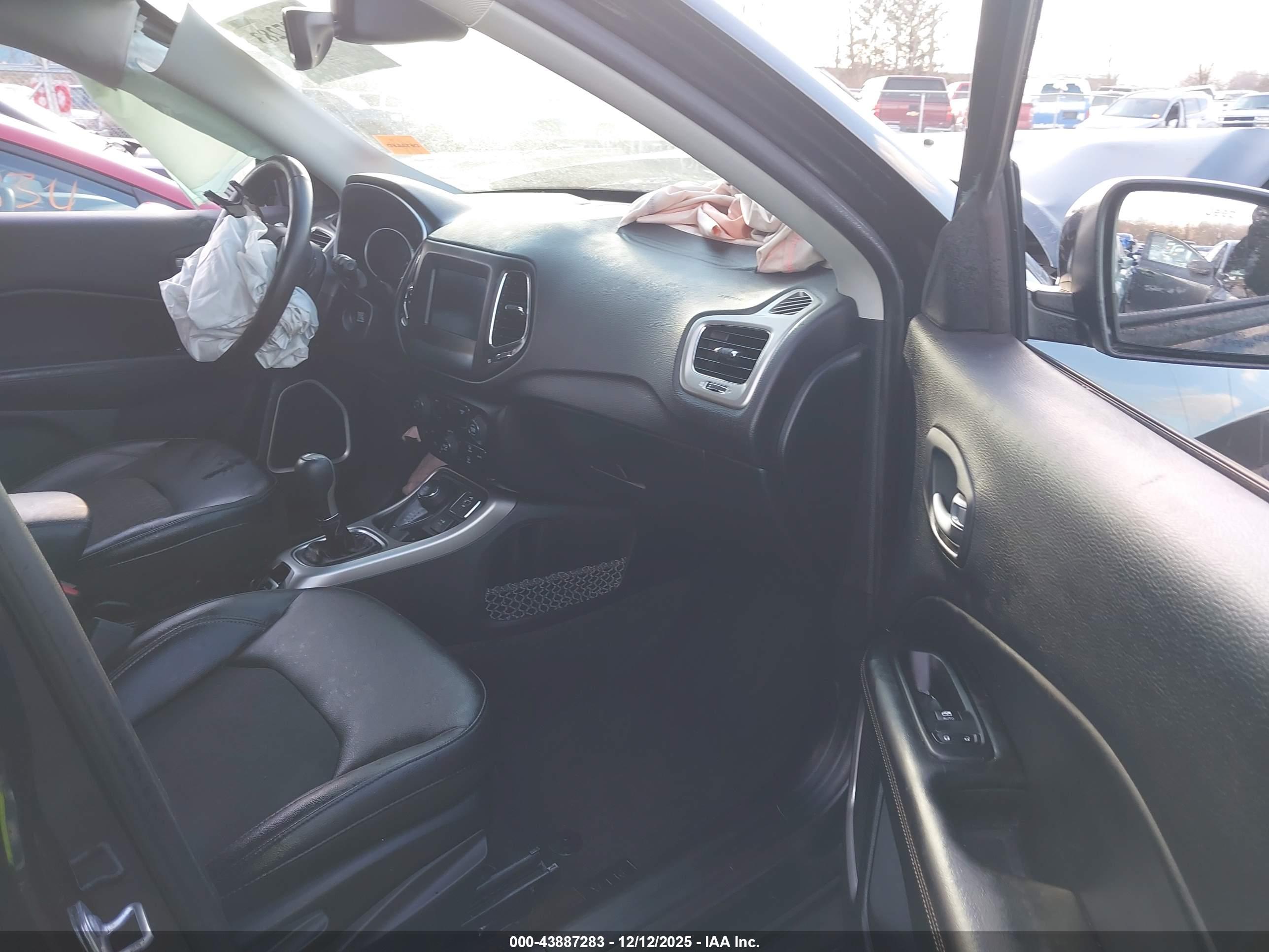 JEEP COMPASS image 5