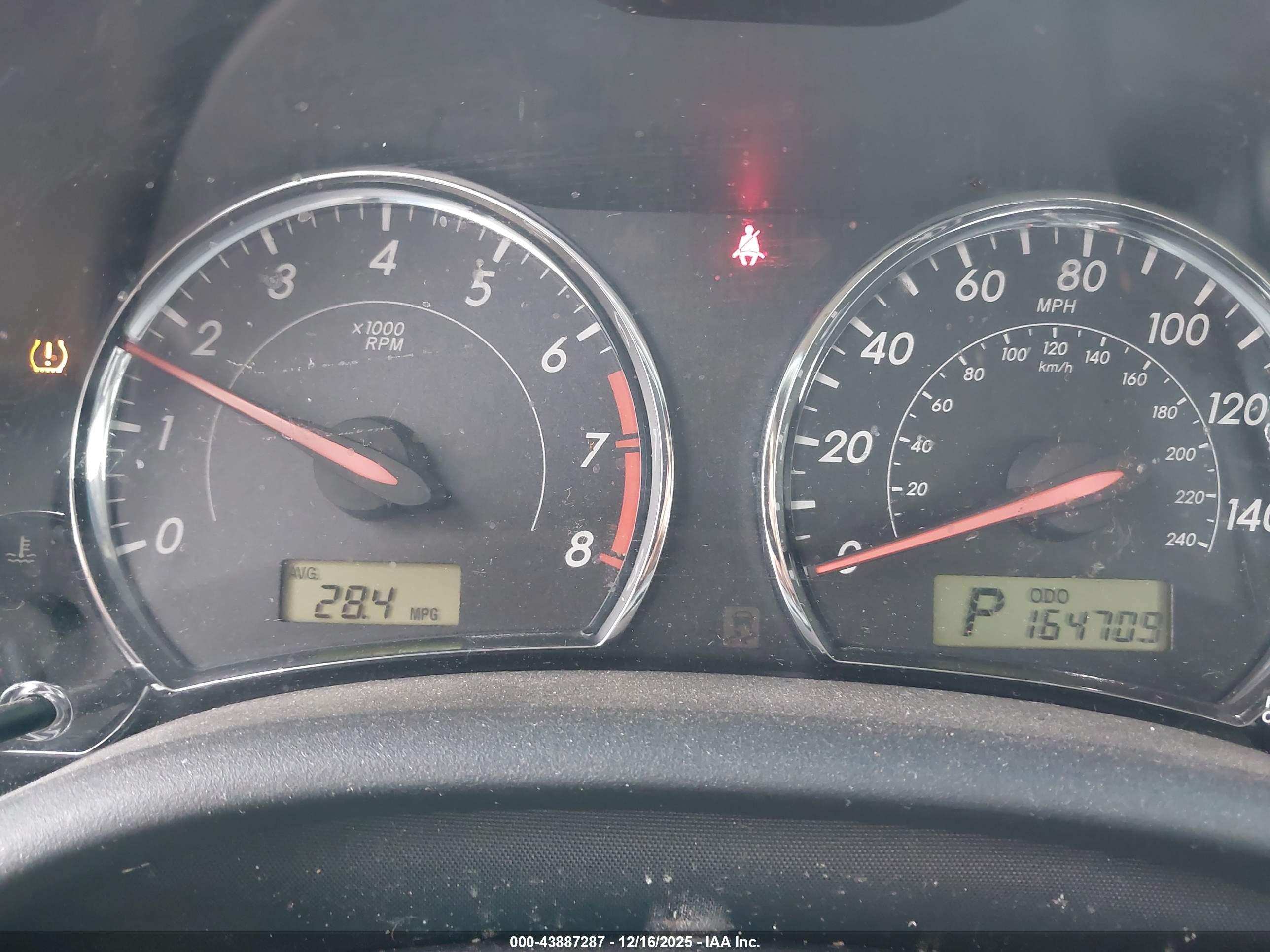 TOYOTA COROLLA image 7