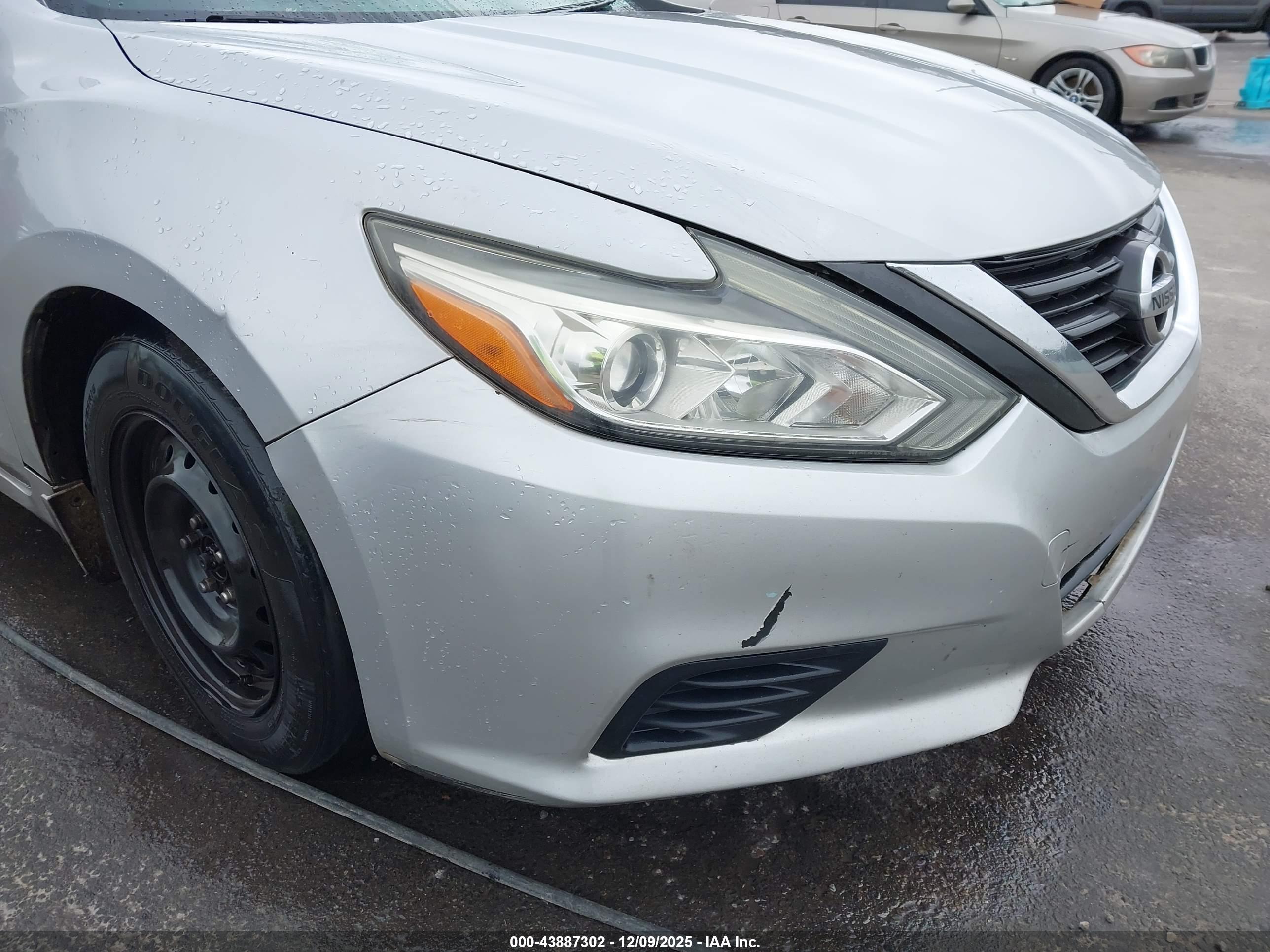 NISSAN ALTIMA image 6