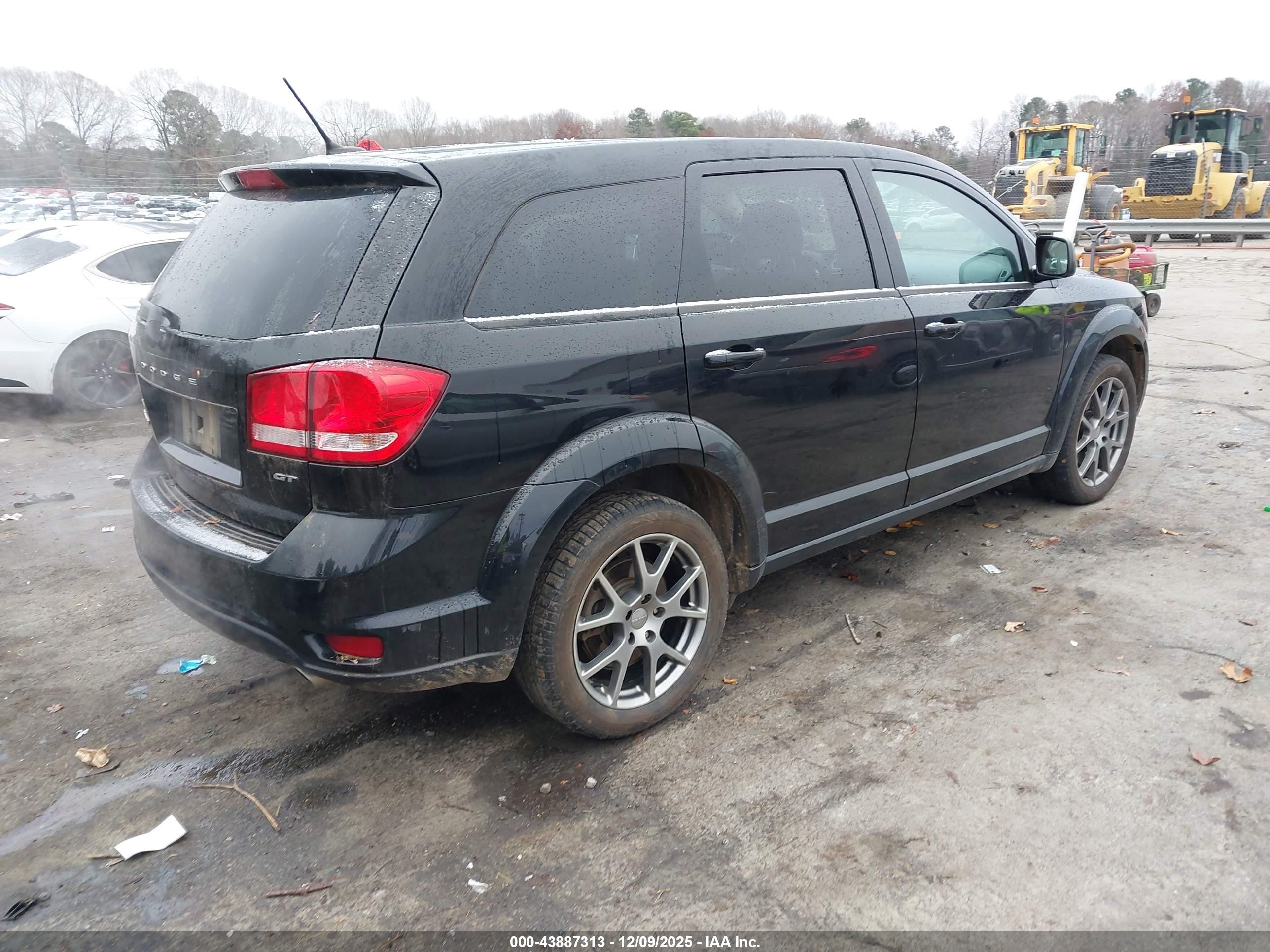 DODGE JOURNEY image 4