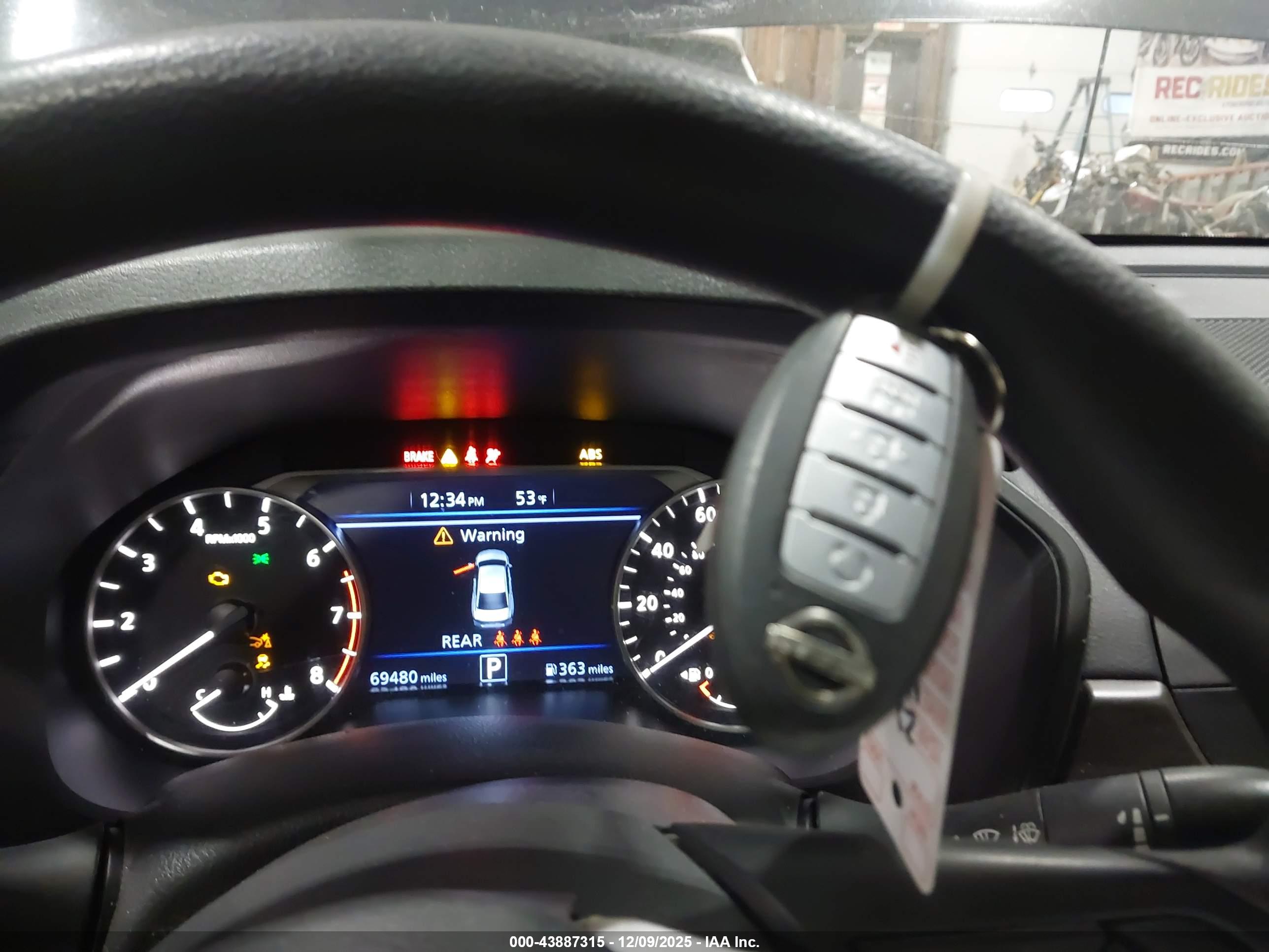 NISSAN ALTIMA image 11