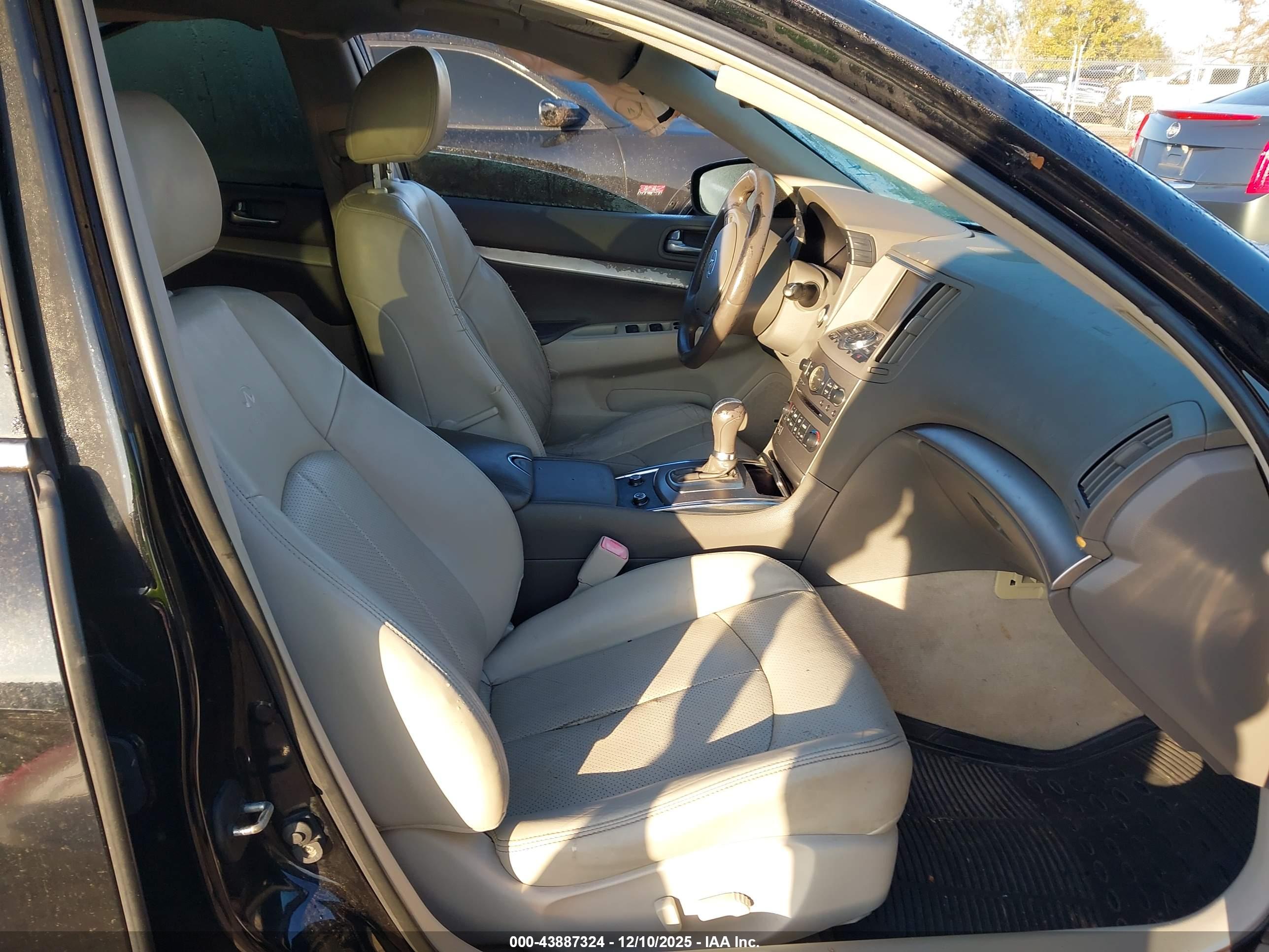 INFINITI G37 image 5