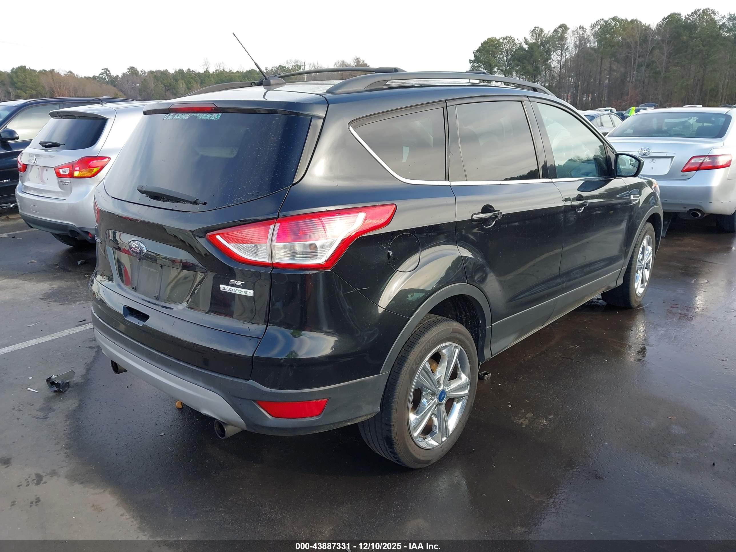 FORD ESCAPE image 4