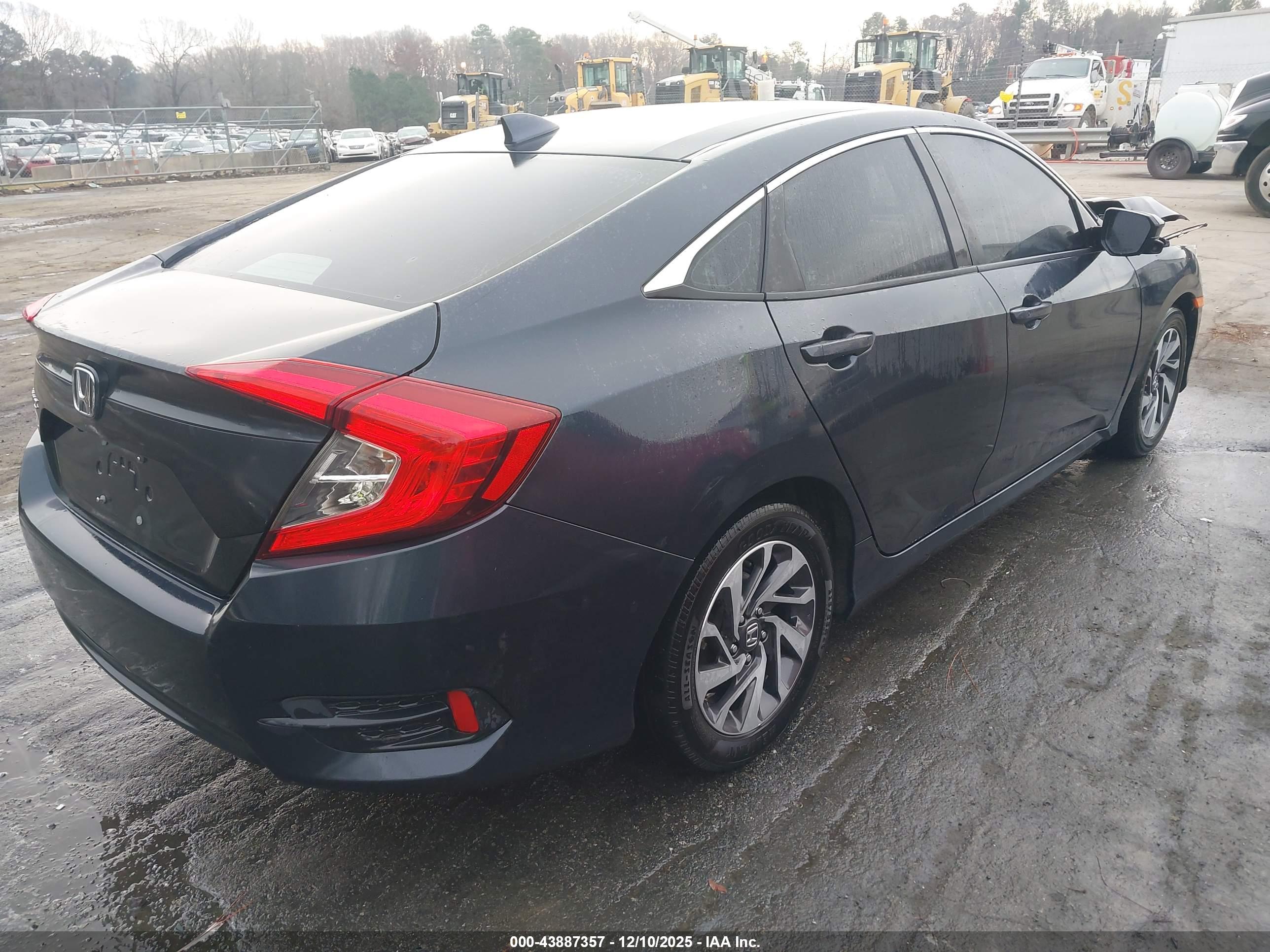 HONDA CIVIC image 4