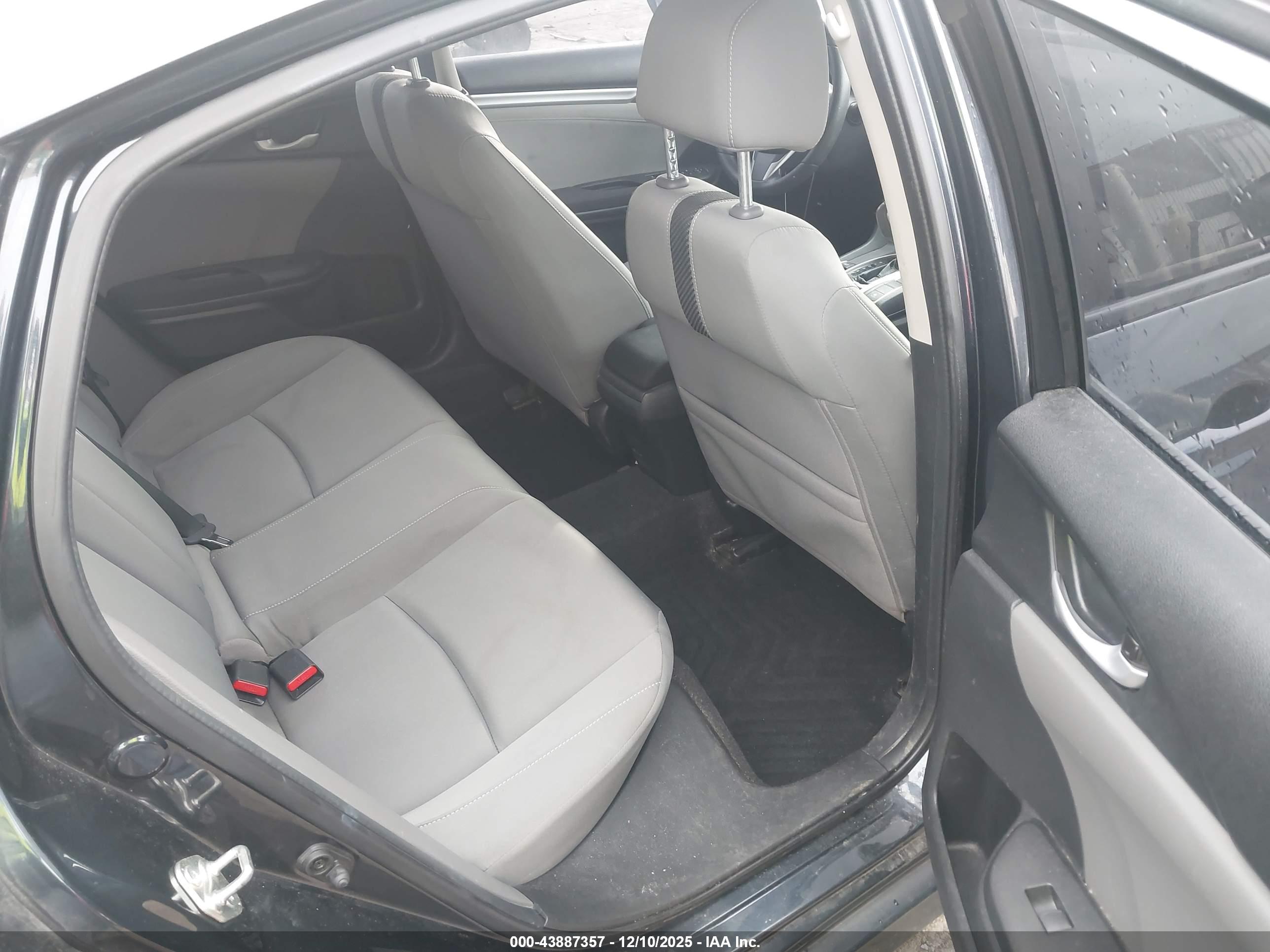 HONDA CIVIC image 8