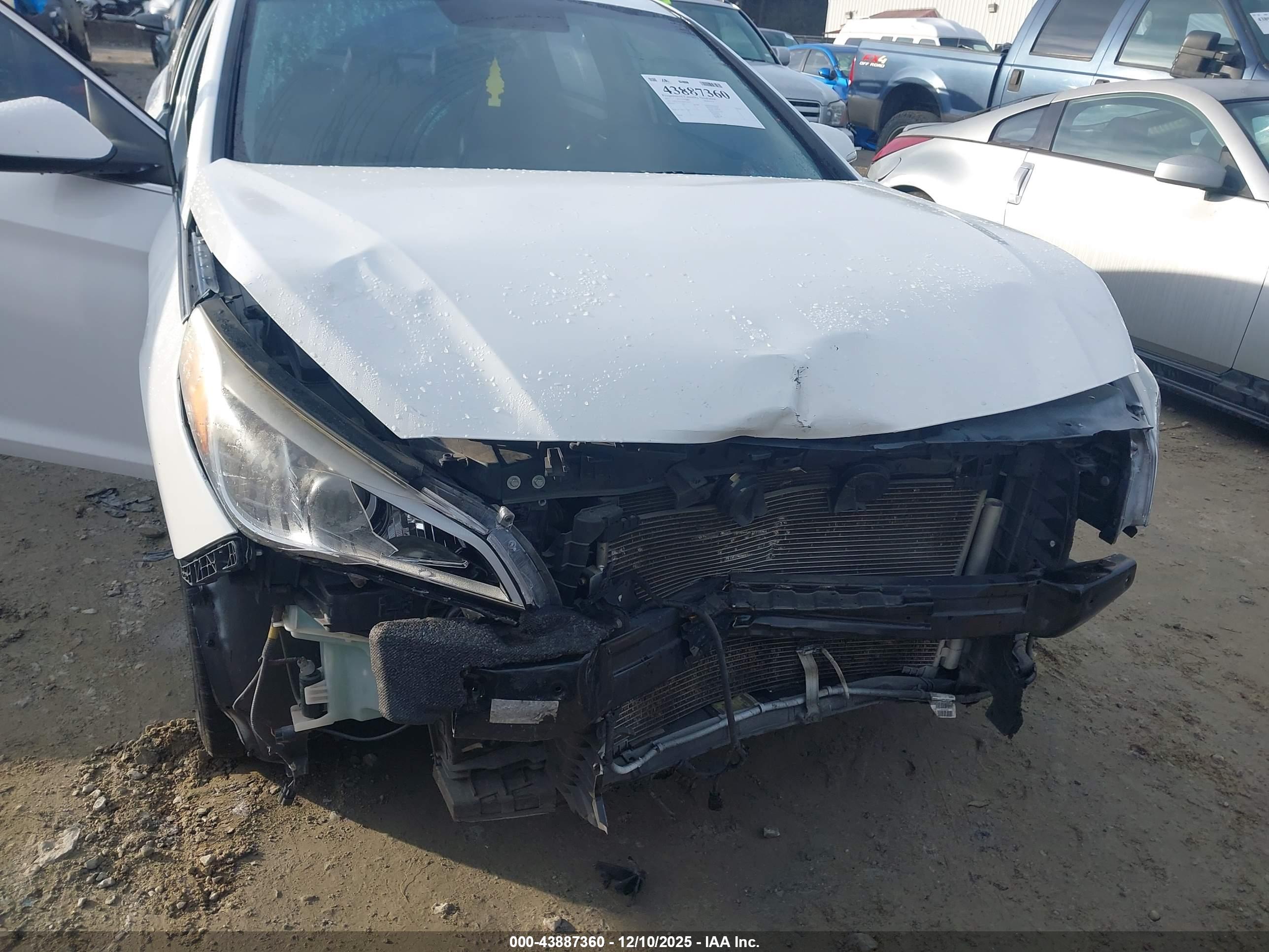 HYUNDAI SONATA image 6
