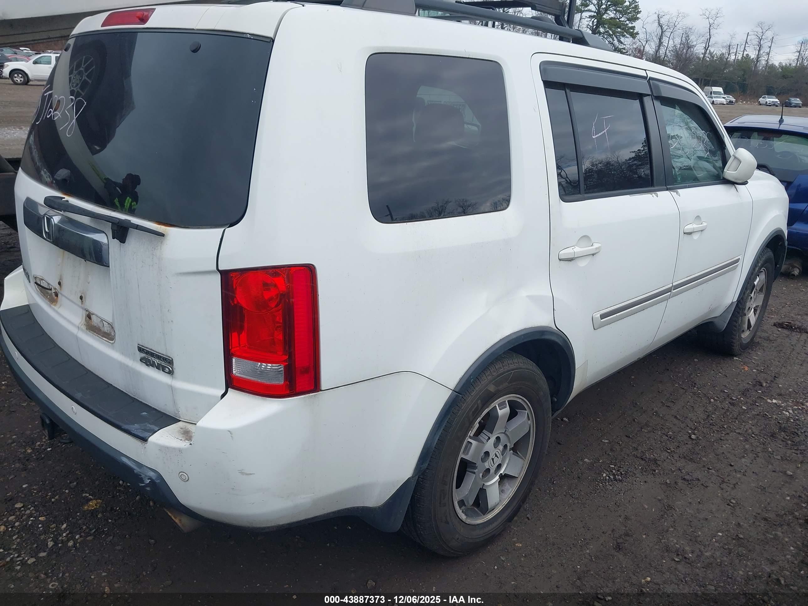 HONDA PILOT image 4