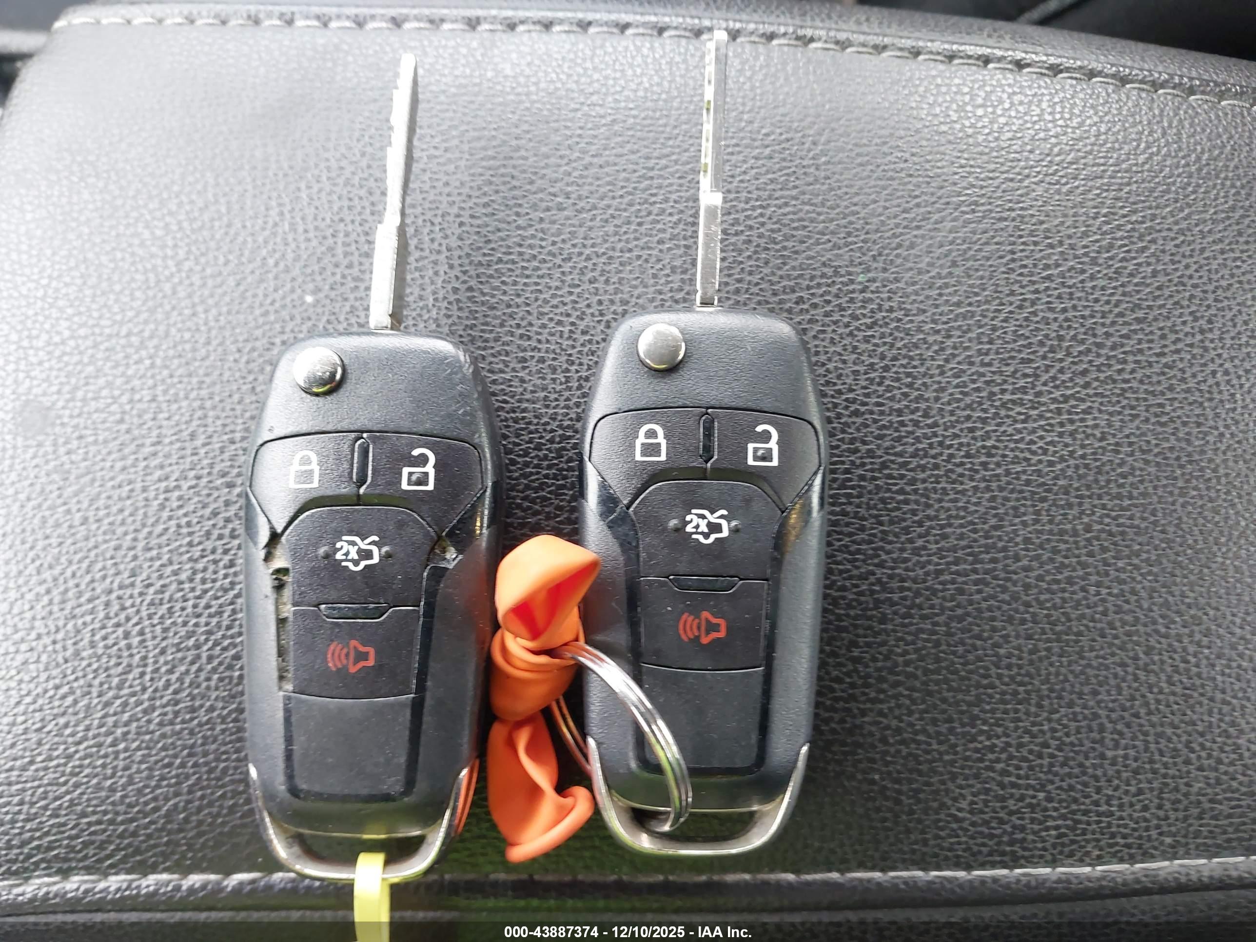 FORD FUSION image 11