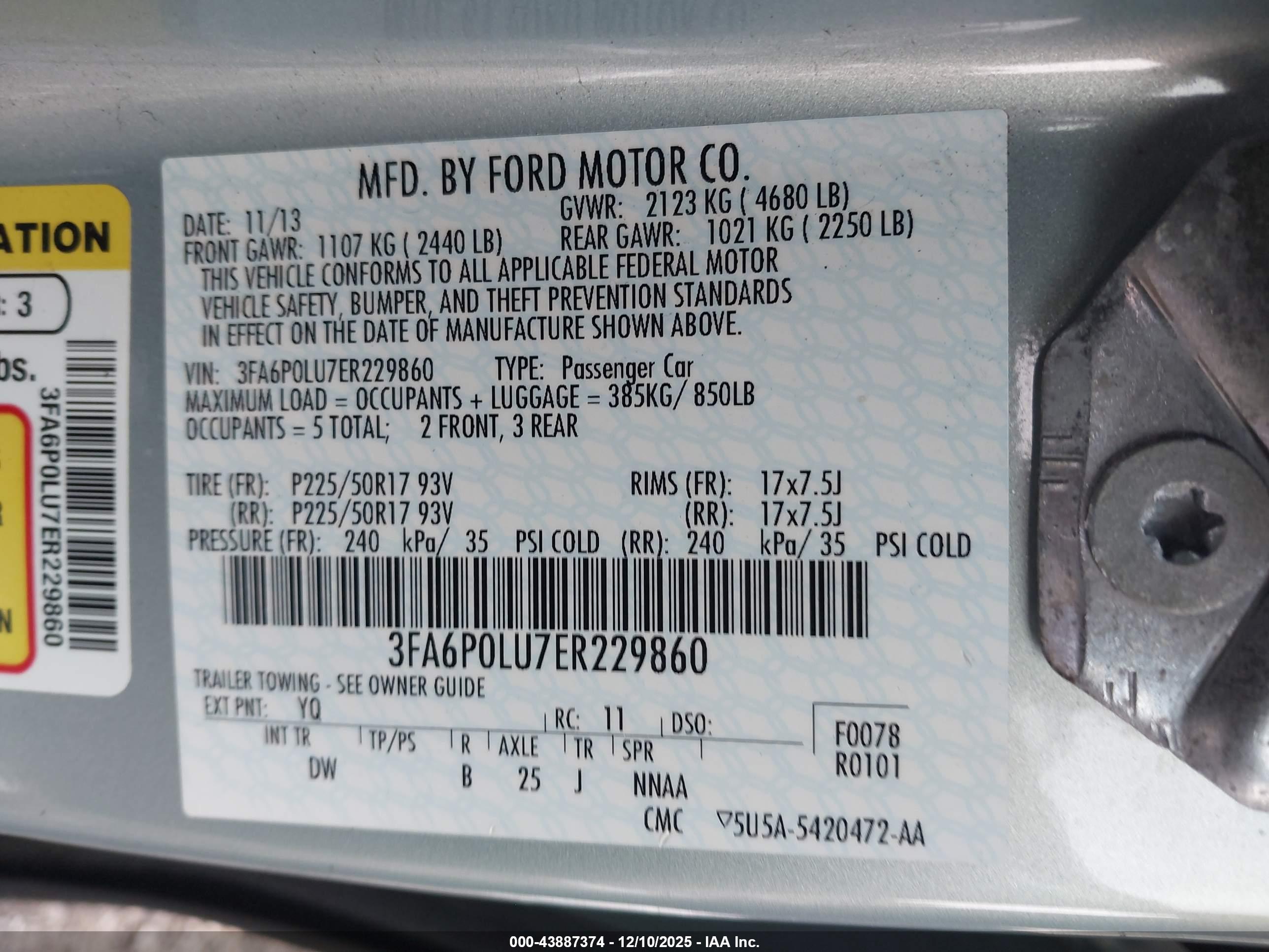 FORD FUSION image 9