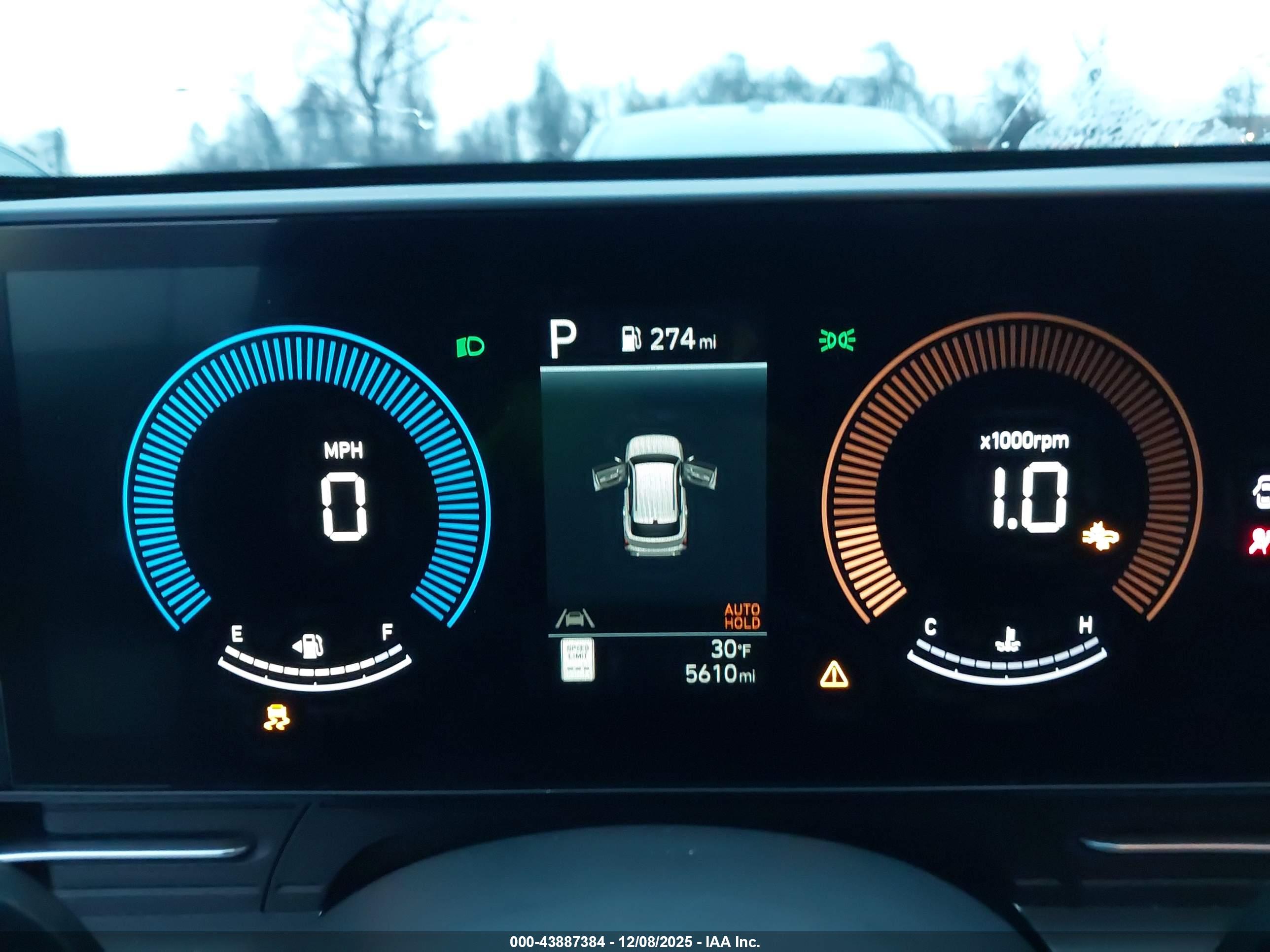 HYUNDAI KONA image 7
