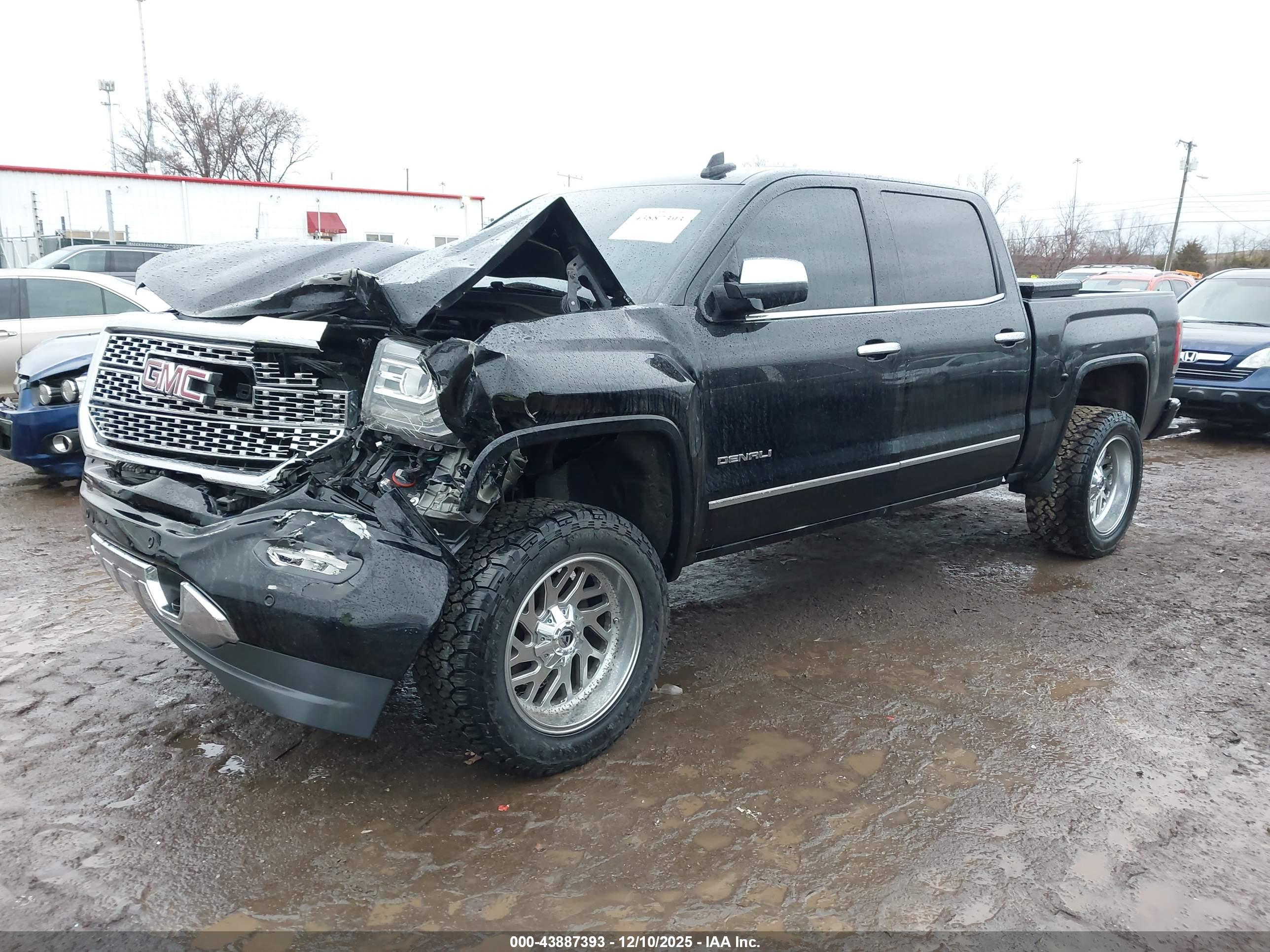 GMC SIERRA image 2