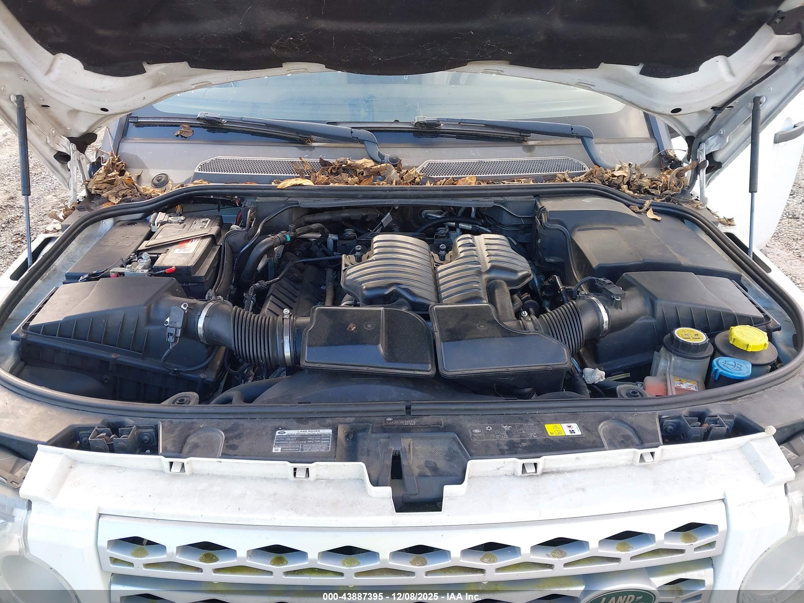 LAND ROVER image 10