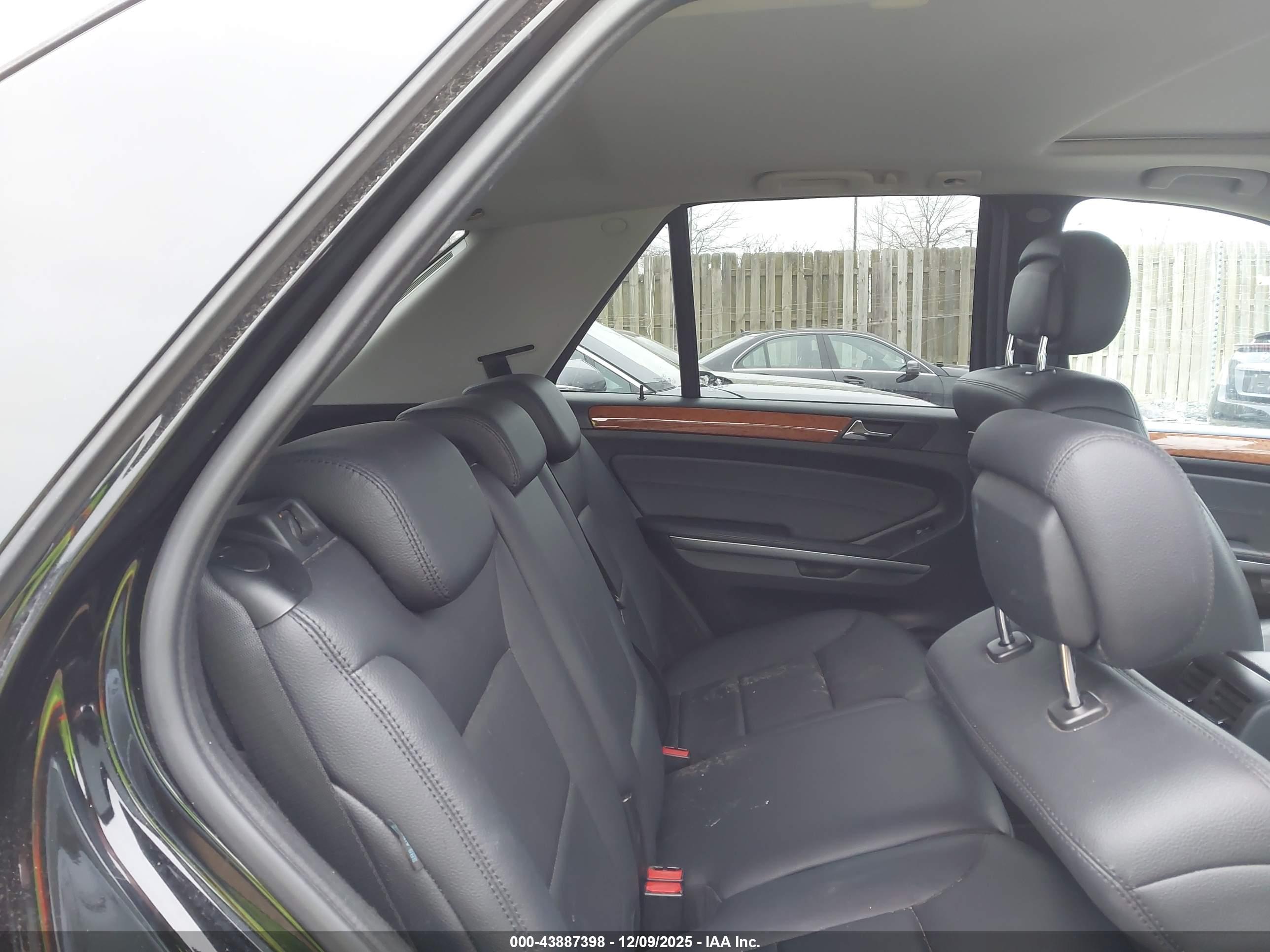 MERCEDES-BENZ ML image 8