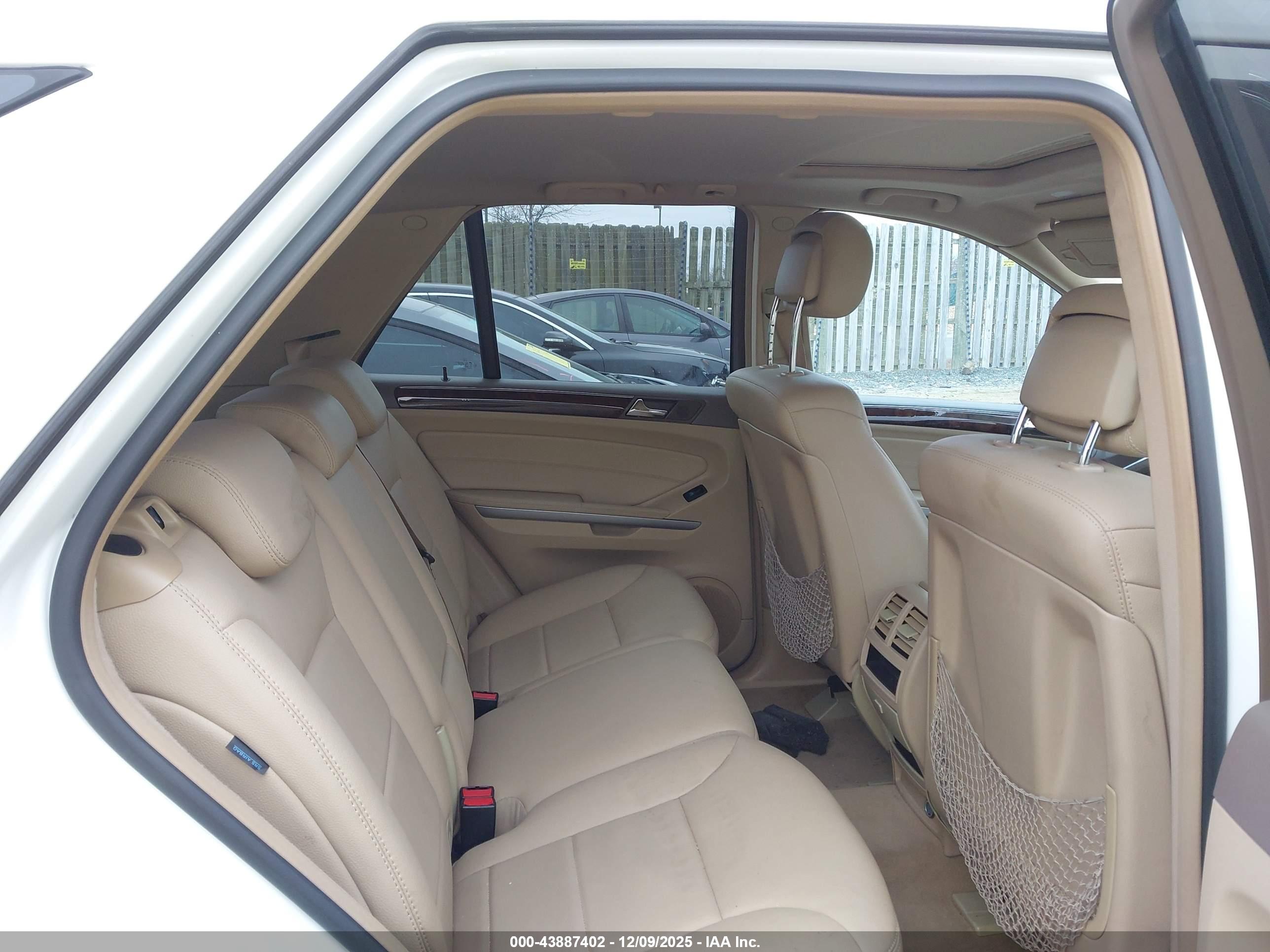 MERCEDES-BENZ ML image 8