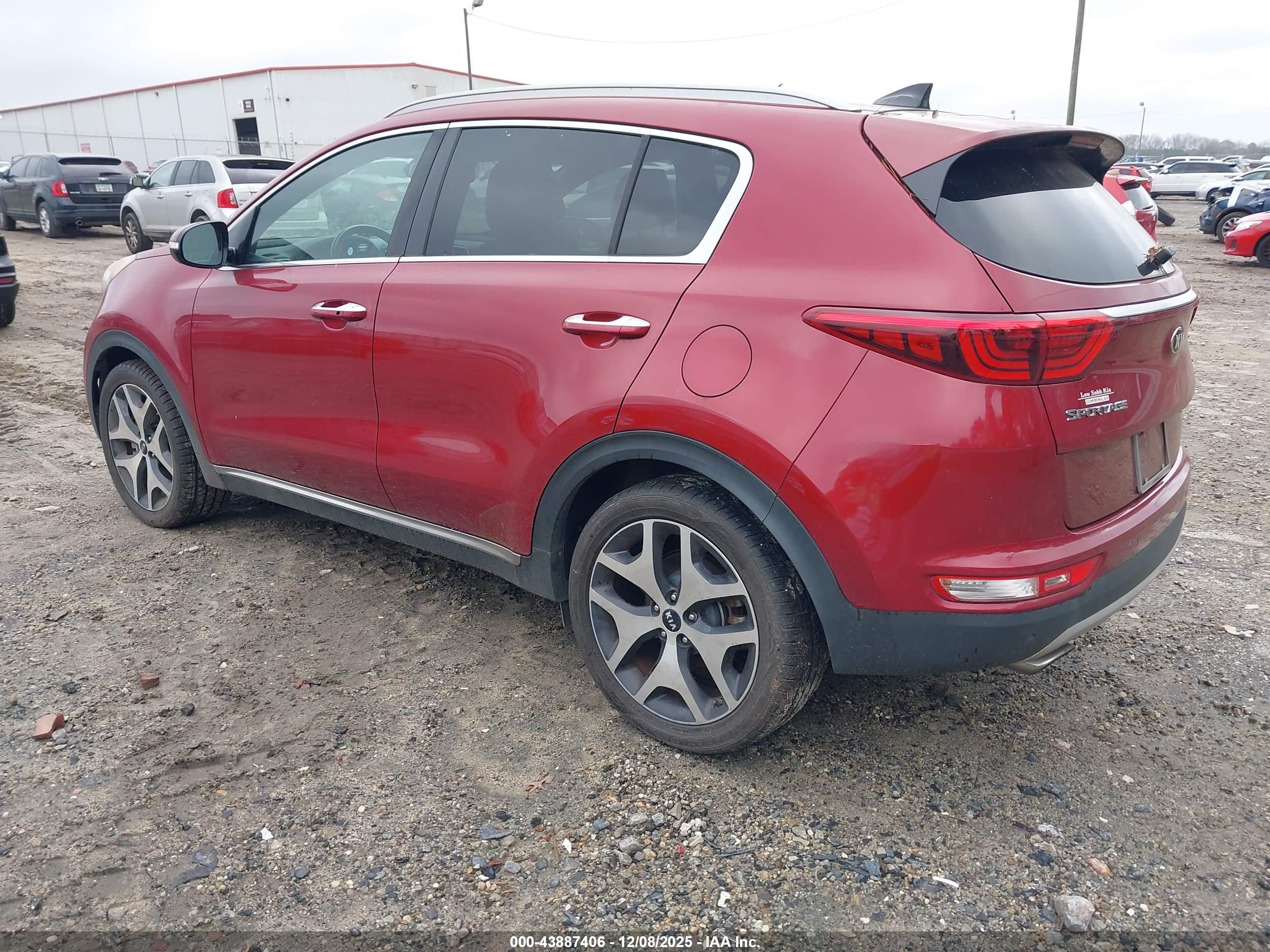 KIA SPORTAGE image 3