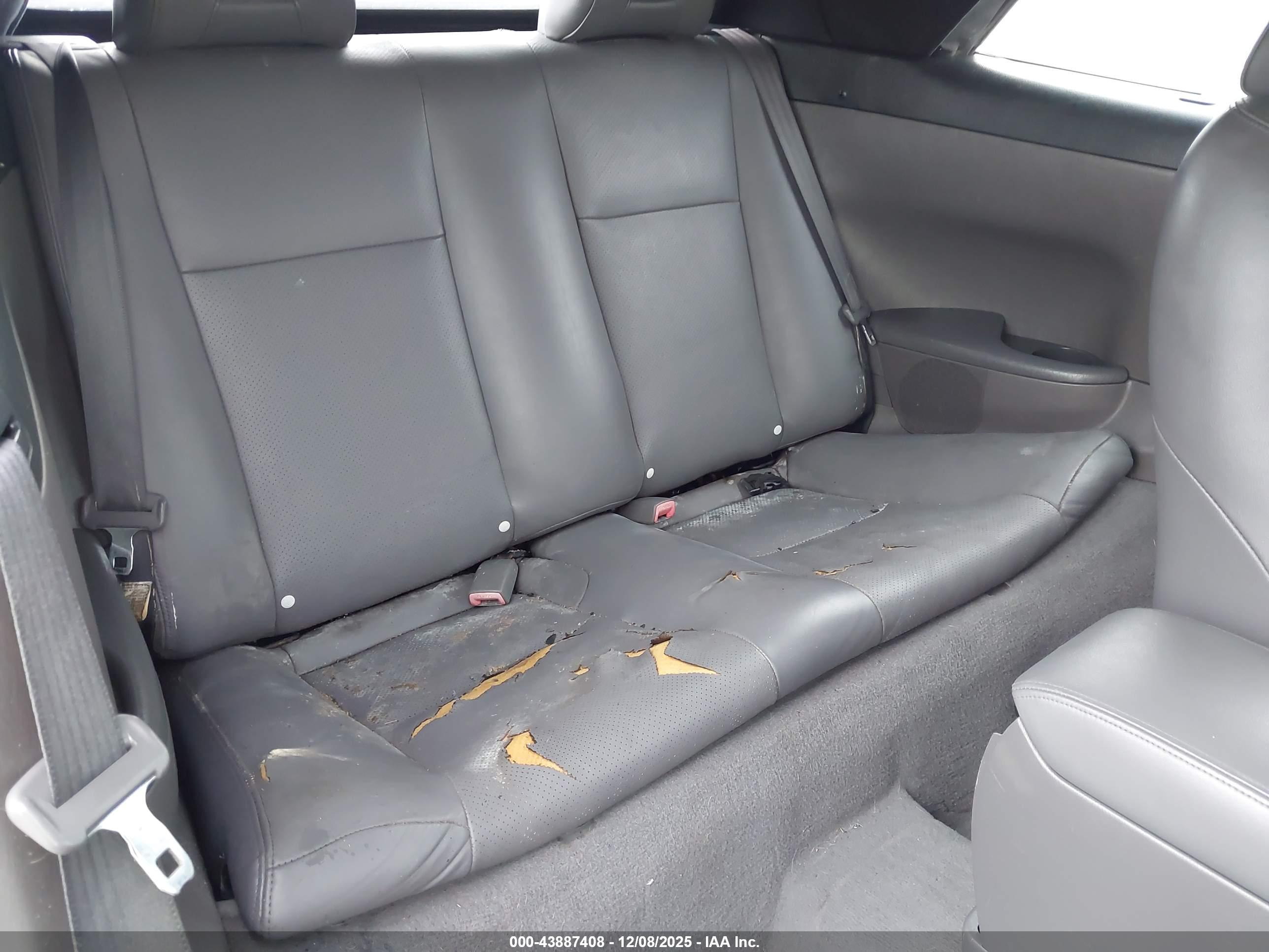 TOYOTA CAMRY image 8