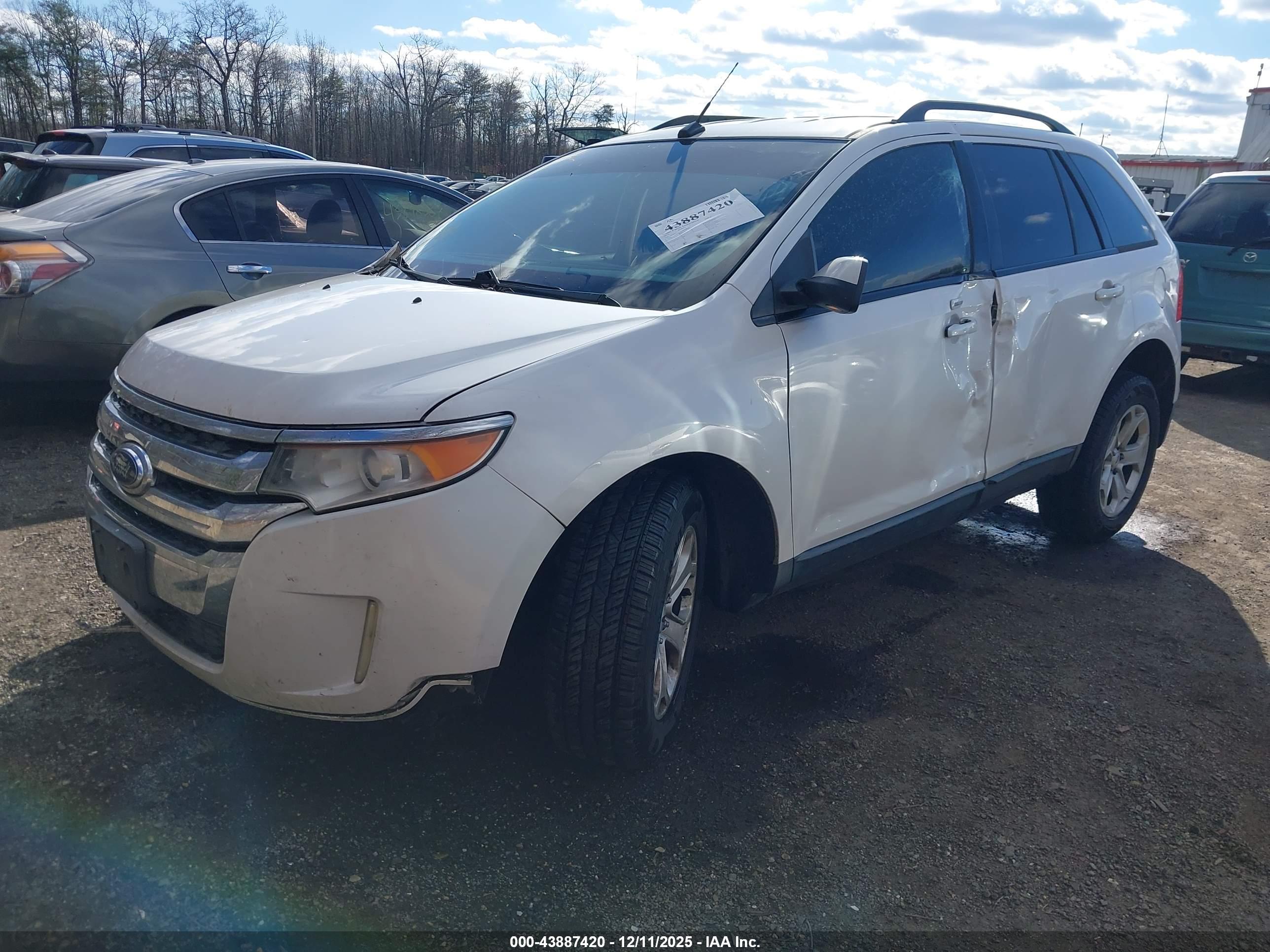 FORD EDGE image 2