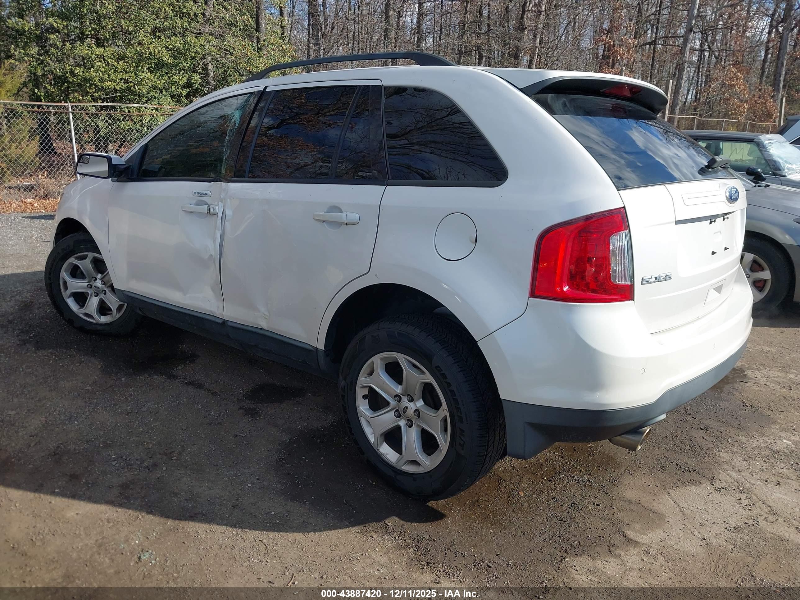 FORD EDGE image 3
