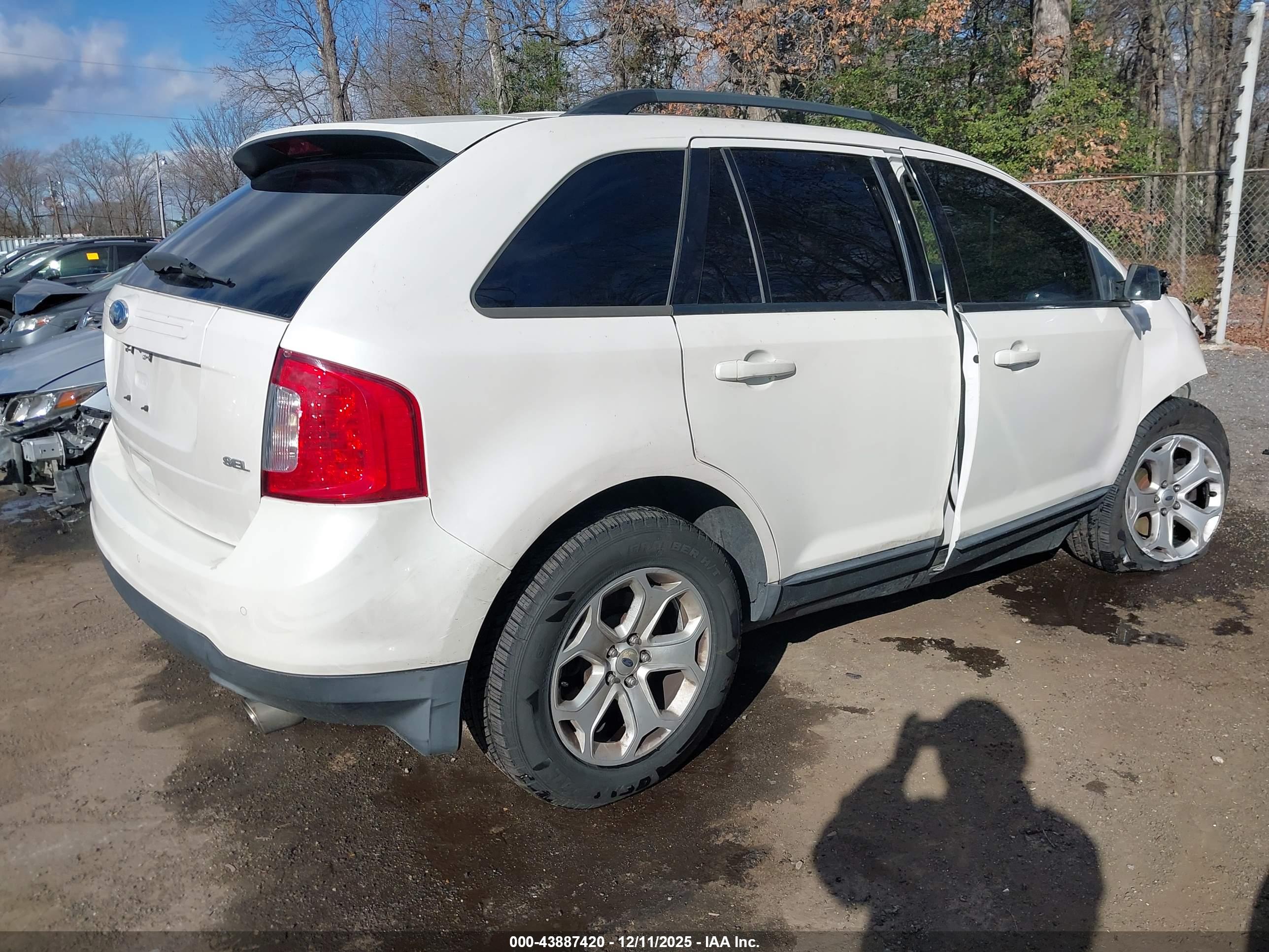 FORD EDGE image 4