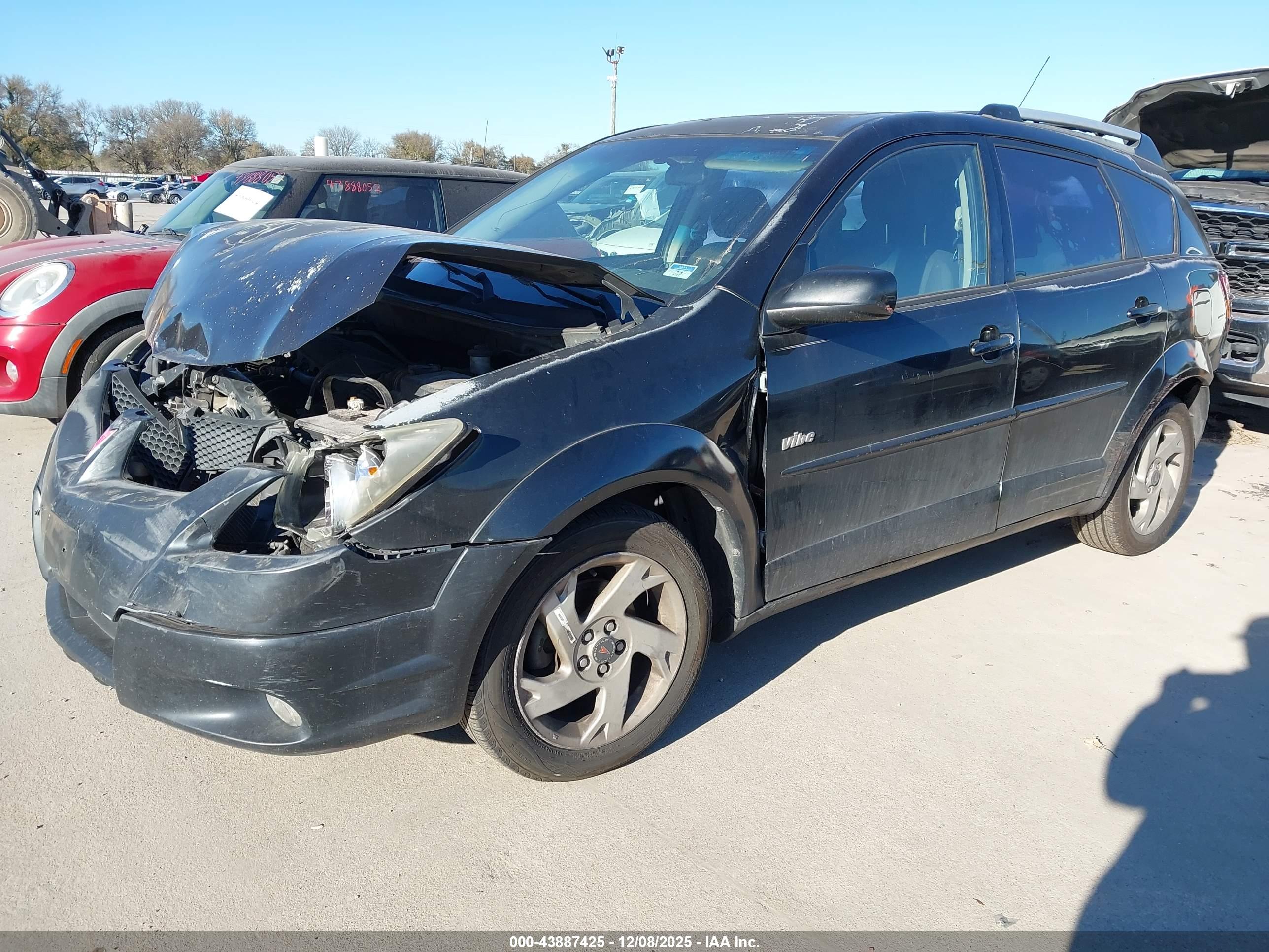 PONTIAC VIBE image 2