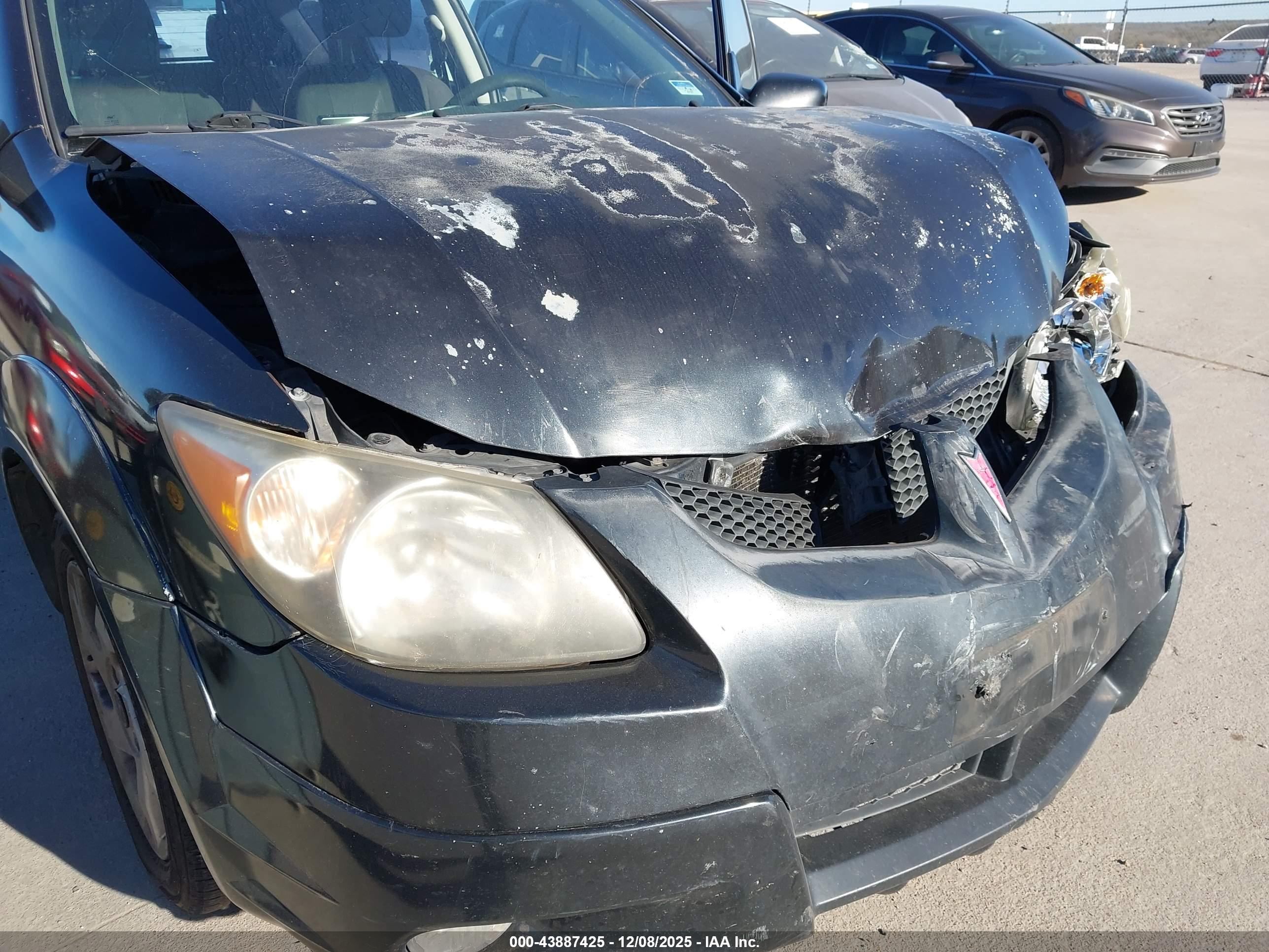 PONTIAC VIBE image 6
