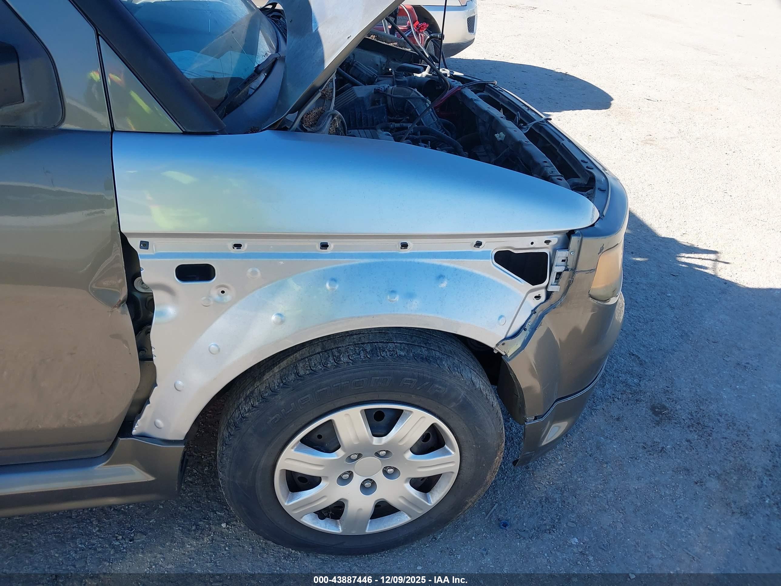 HONDA ELEMENT image 6