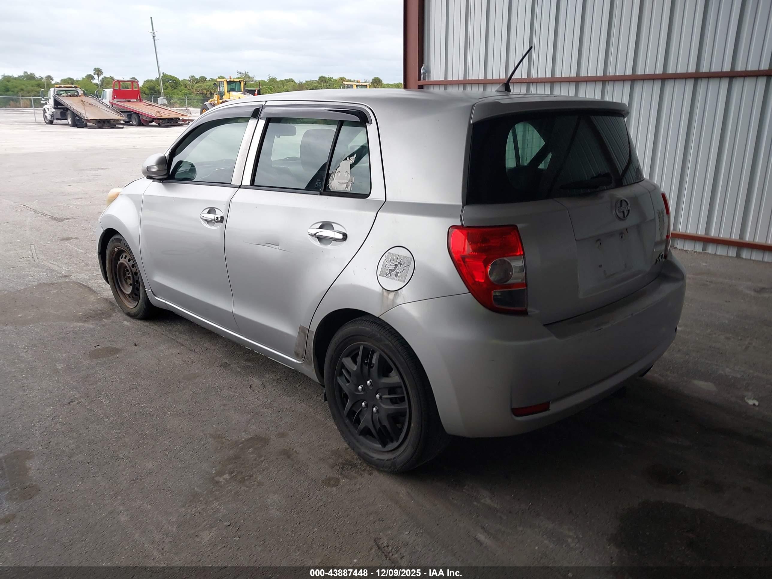 SCION XD image 3