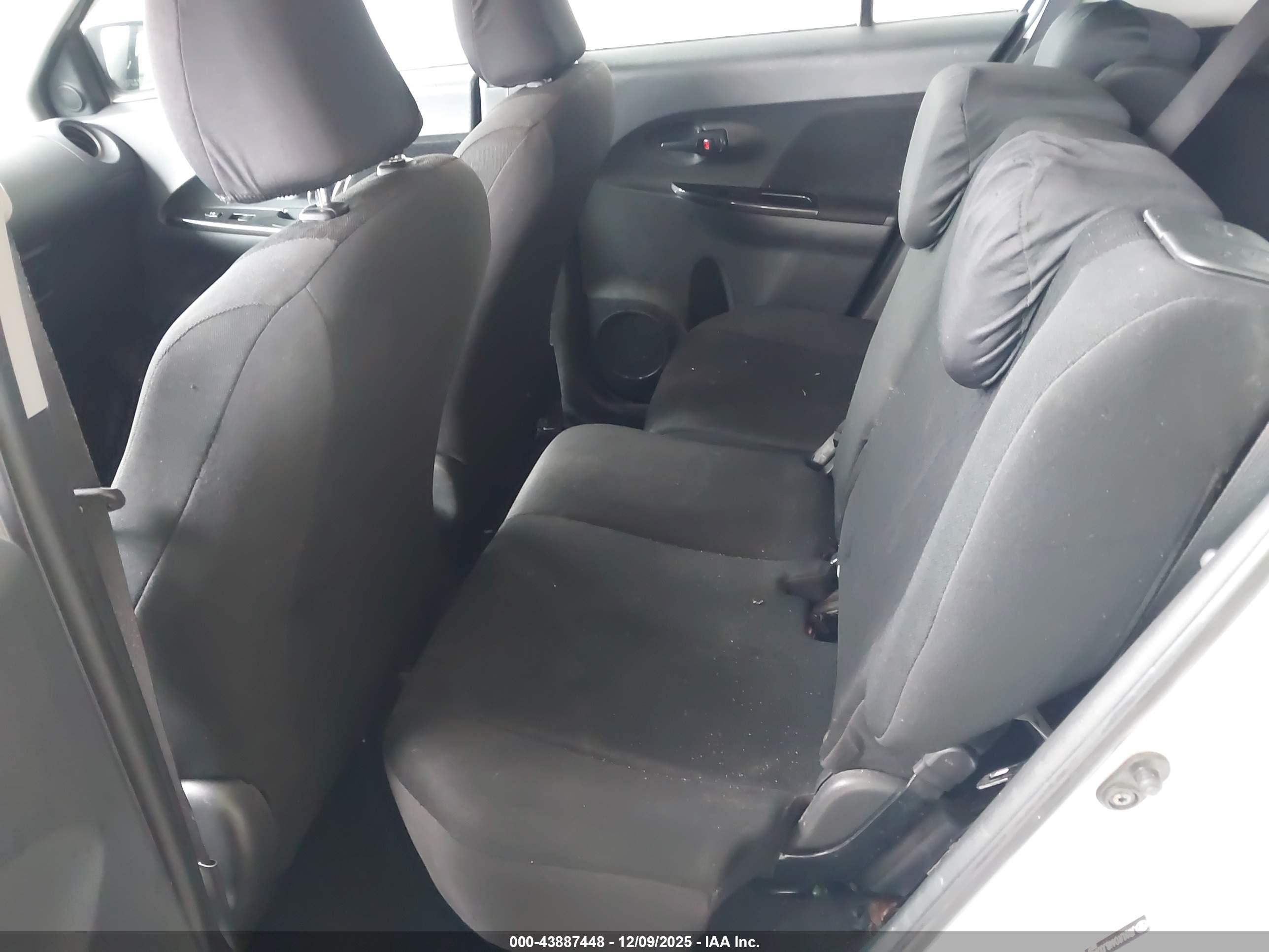 SCION XD image 8