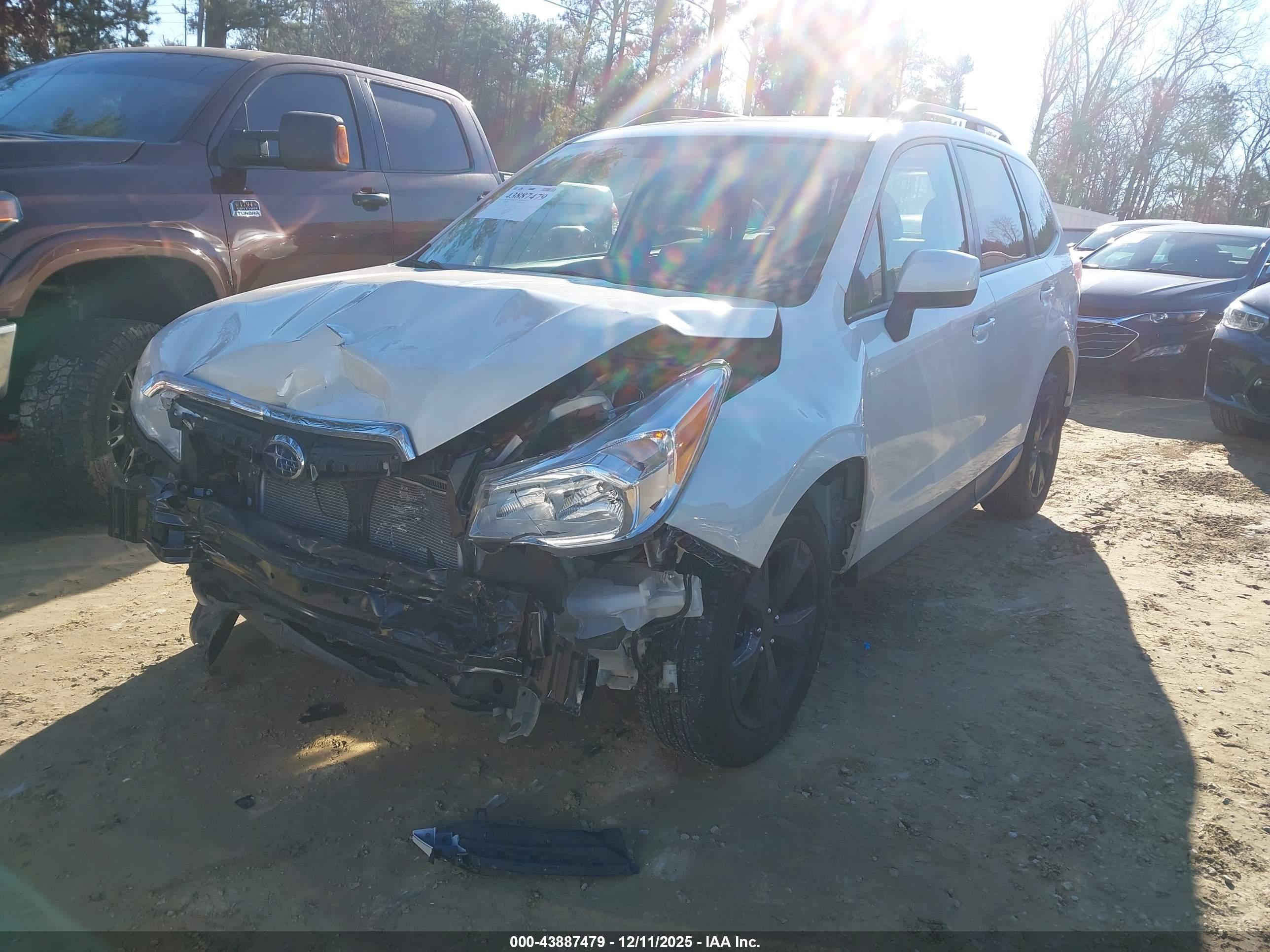 SUBARU FORESTER image 2