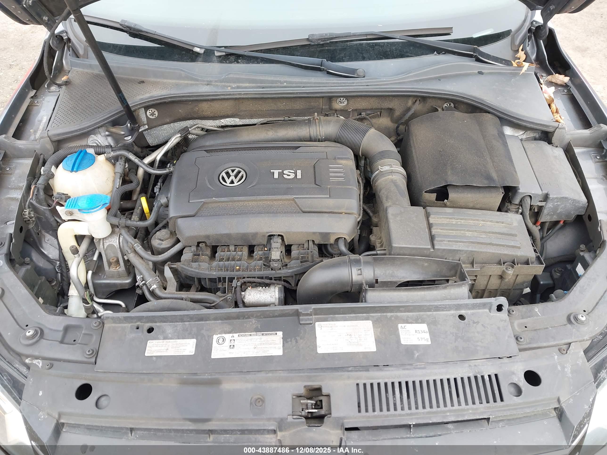 VOLKSWAGEN PASSAT image 10