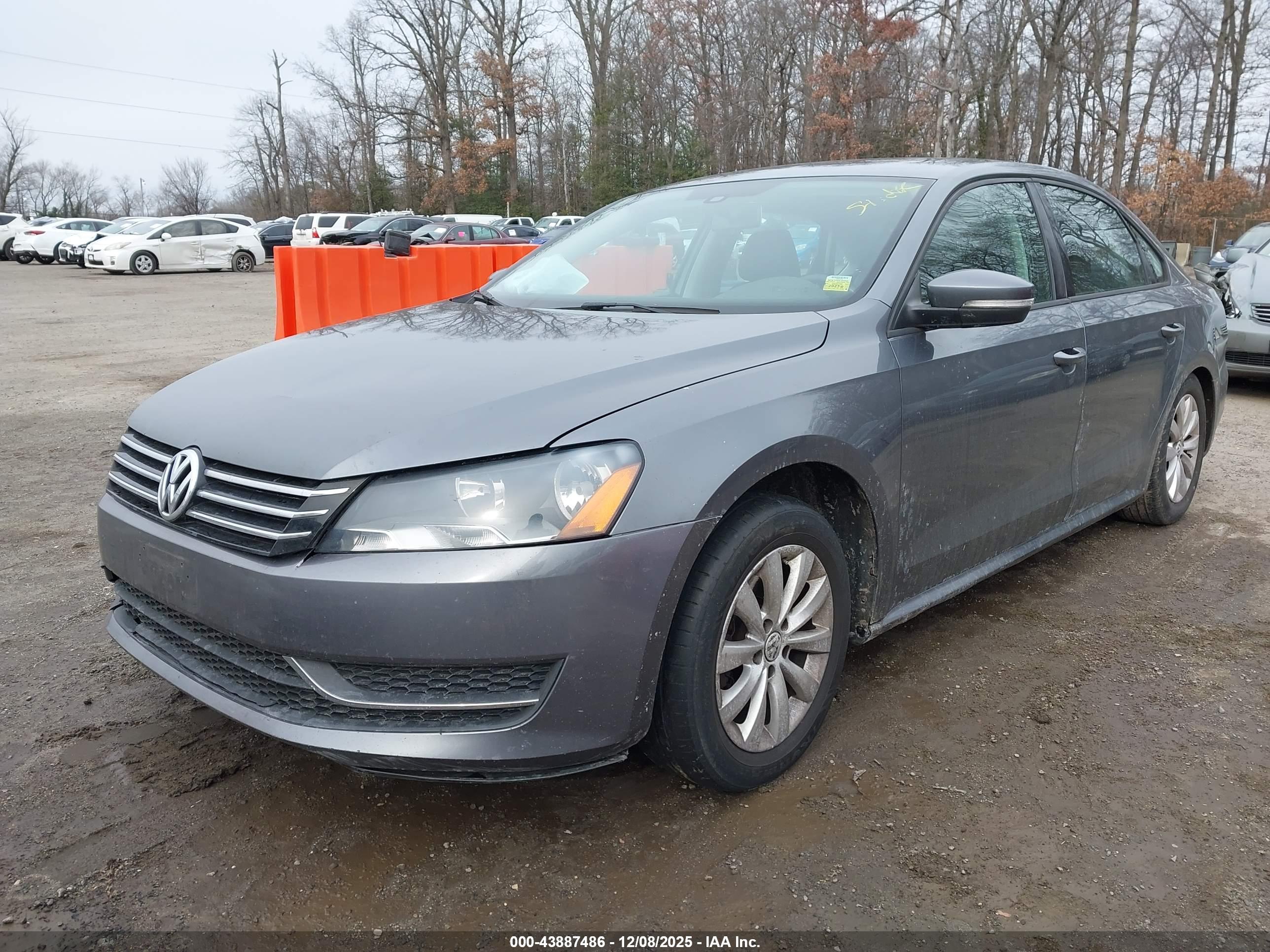 VOLKSWAGEN PASSAT image 2